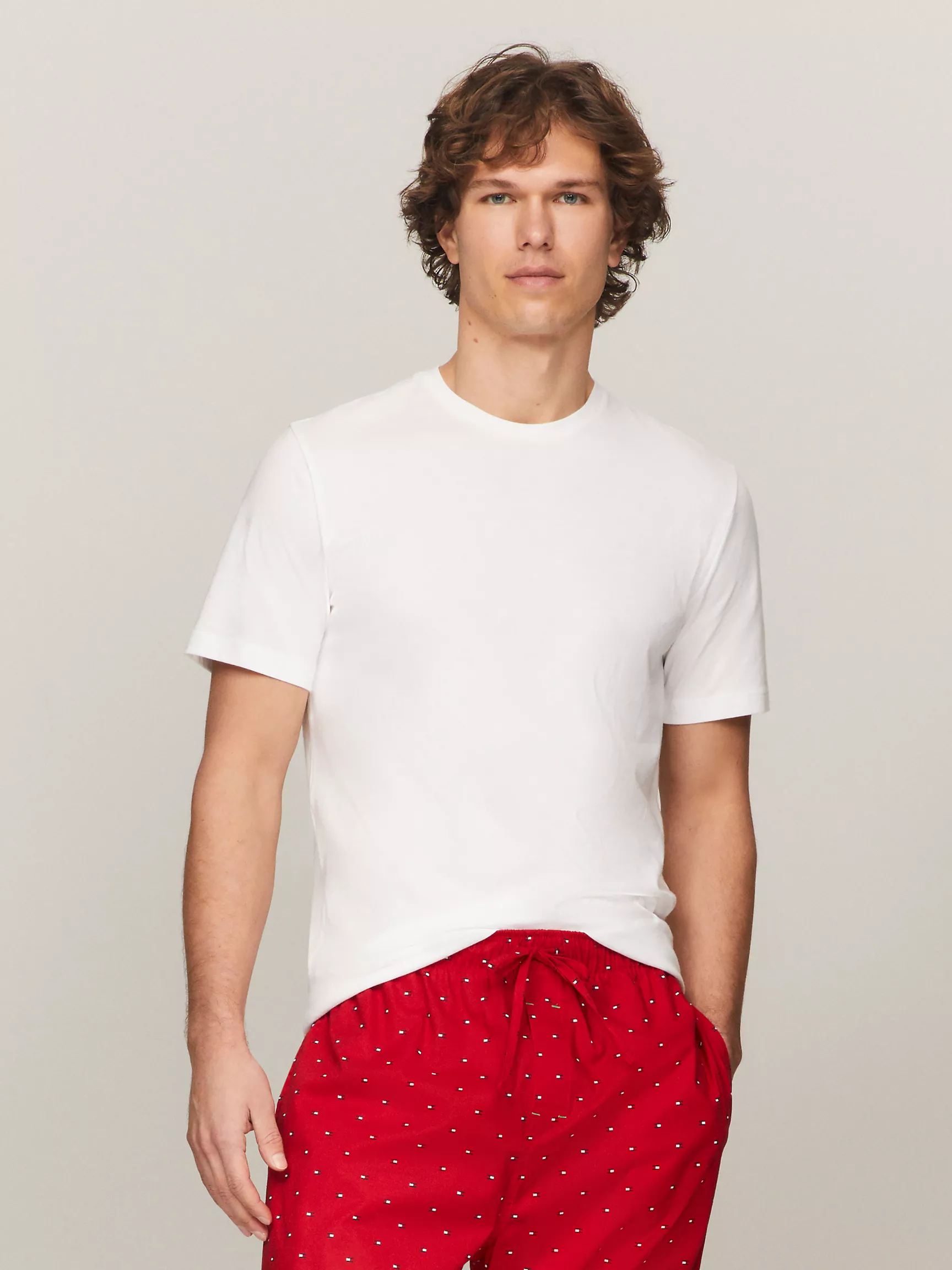 Мужское нижнее белье Tommy Hilfiger, Классические хлопковые футболки с круглым вырезом (набор 3 шт.)