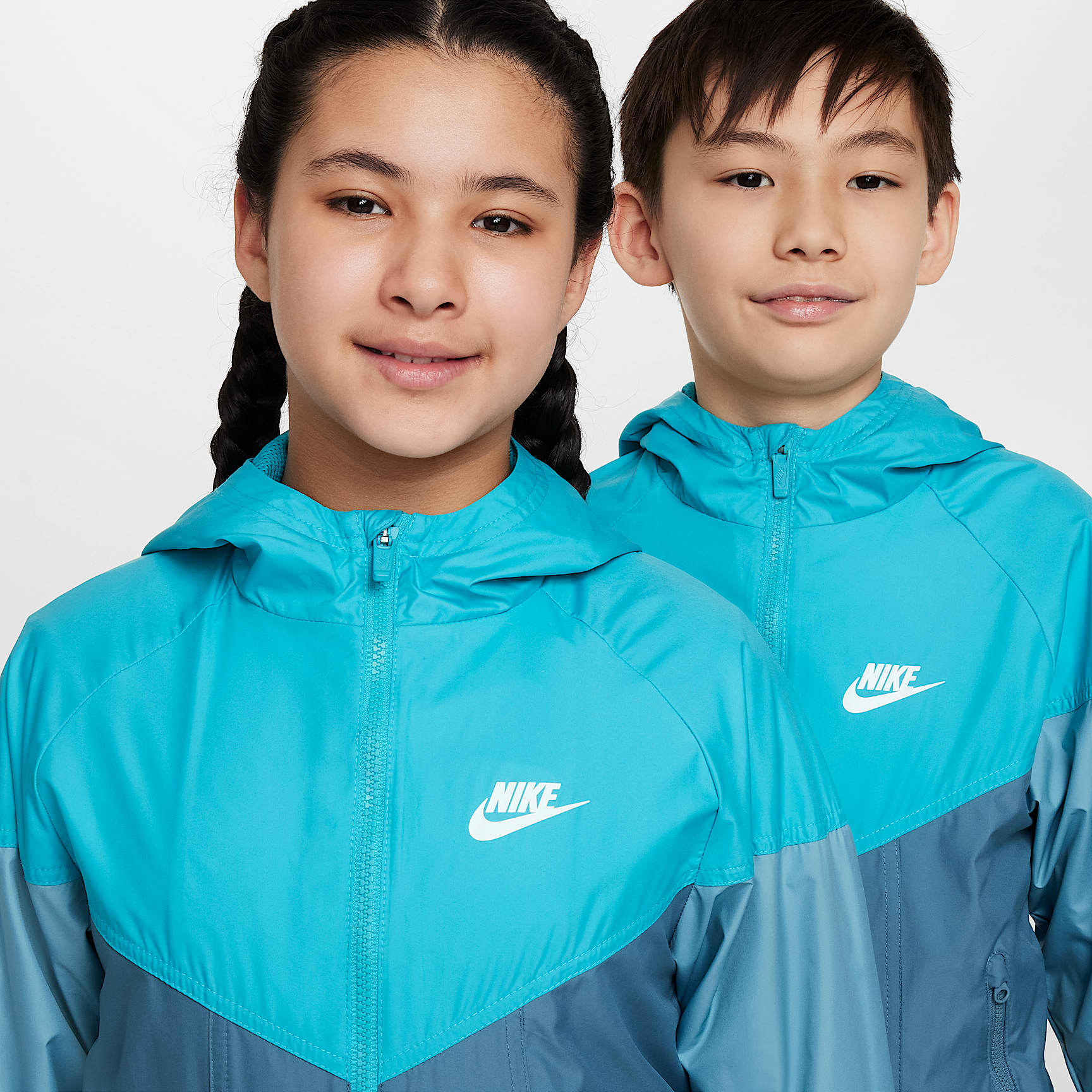 Nike Sportswear Windrunner Big Kids' Hooded Repel Jacket