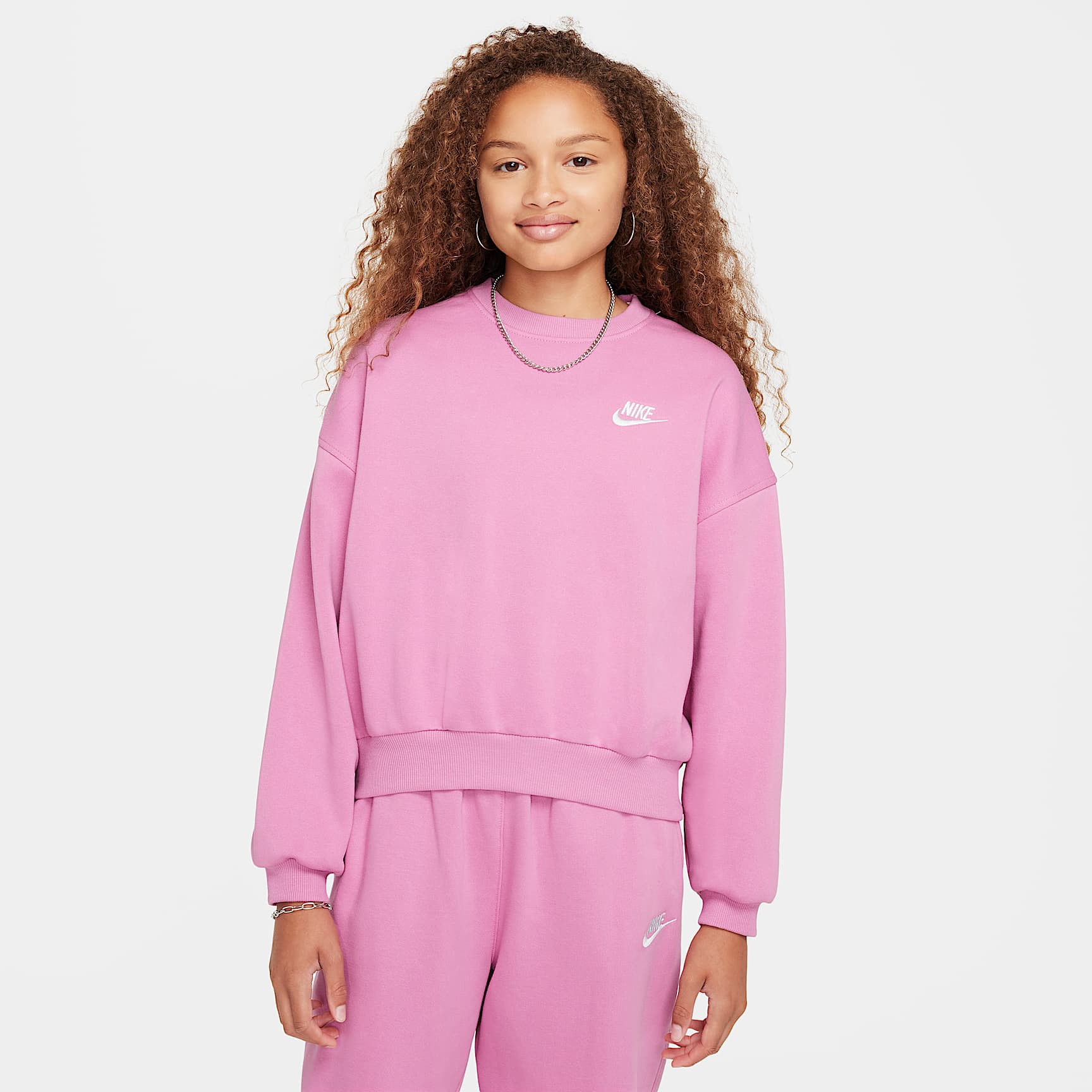 Nike Sportswear Club Fleece Girls' Boxy Crew-Neck Sweatshirt