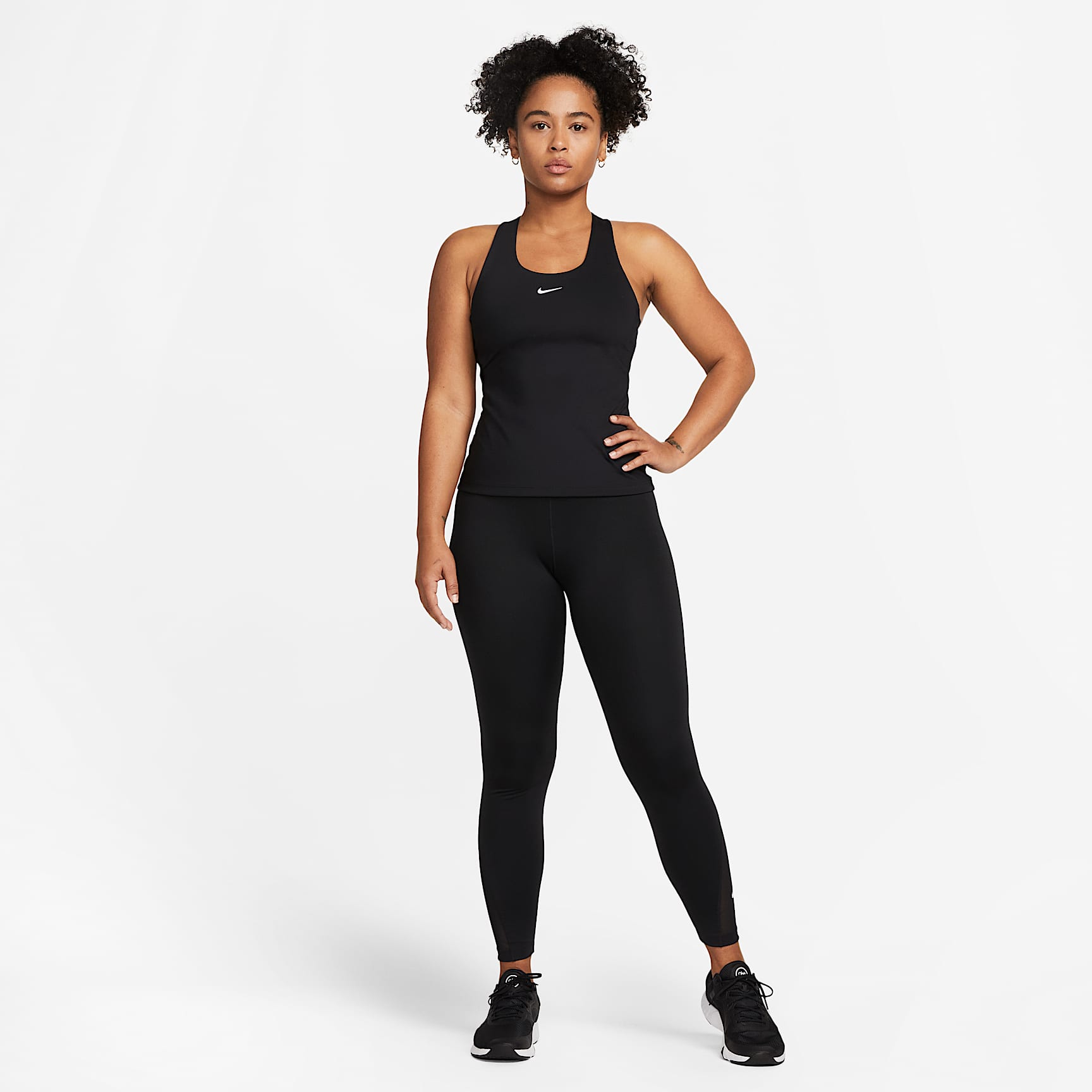 Nike Swoosh Women's Medium-Support Padded Sports Bra Tank
