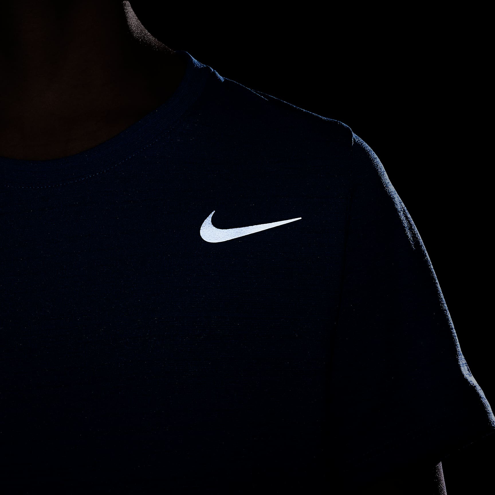 Nike Dri-FIT Miler Big Kids' (Boys') Training Top