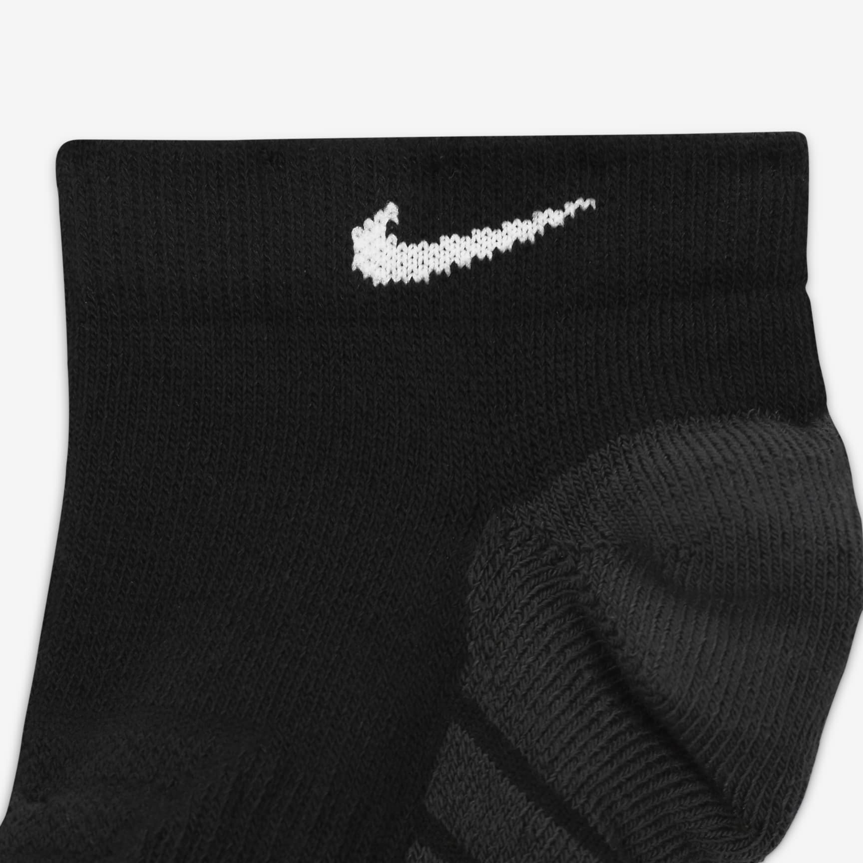 Nike Everyday Max Cushioned Training No-Show Socks (3 Pairs)