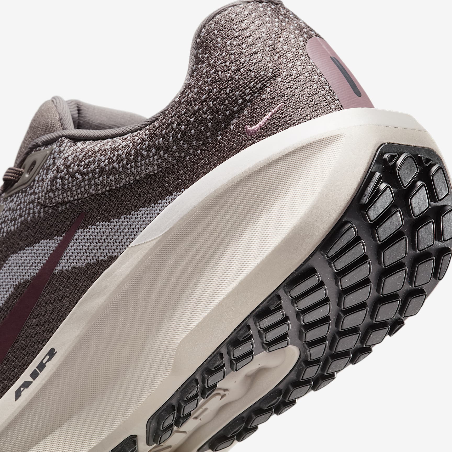 Nike Winflo 11 Men's Road Running Shoes