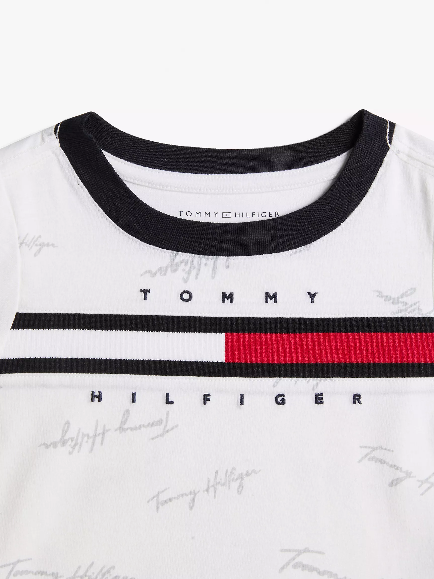 Детская футболка Tommy Hilfiger, Детская футболка с фирменными флаговыми полосками