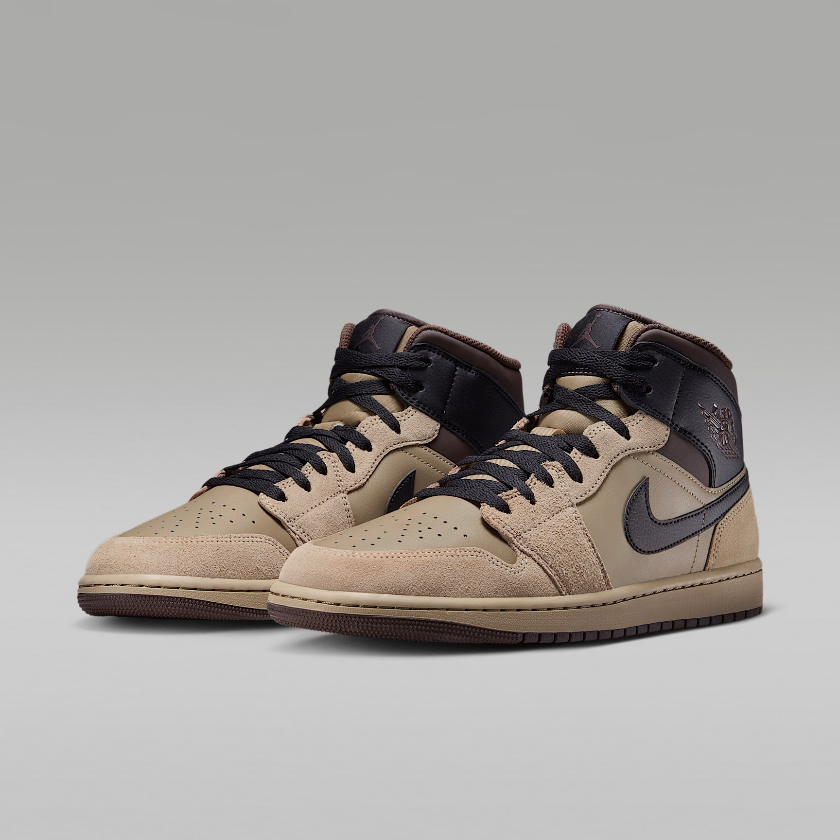Air Jordan 1 Mid Men's Shoes