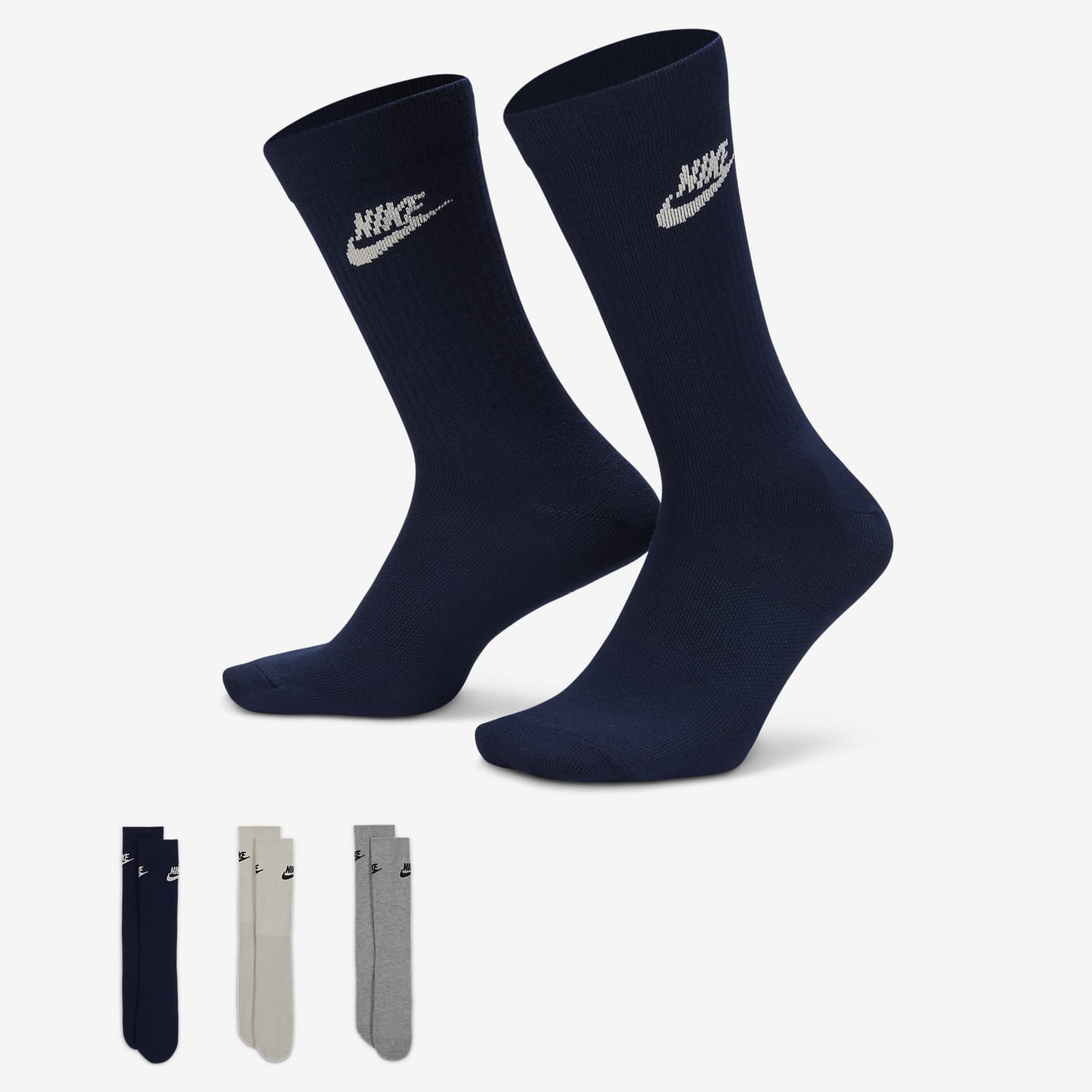 Nike Sportswear Everyday Essential Crew Socks (3 Pairs)