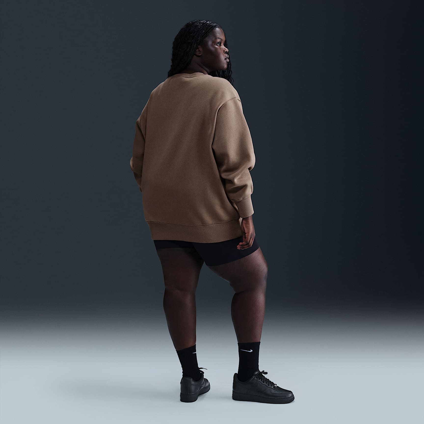 Nike Sportswear Phoenix Fleece Women's Oversized Crew-Neck Sweatshirt (Plus Size)