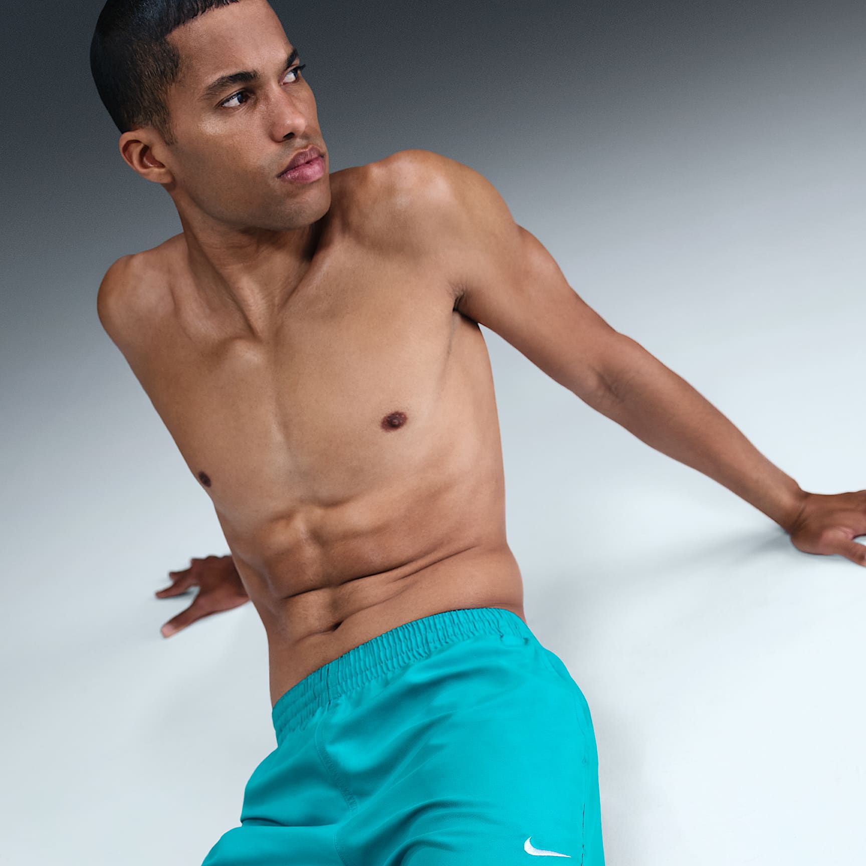 Nike Swim Breaker Men's 5" Brief-Lined Volley Shorts