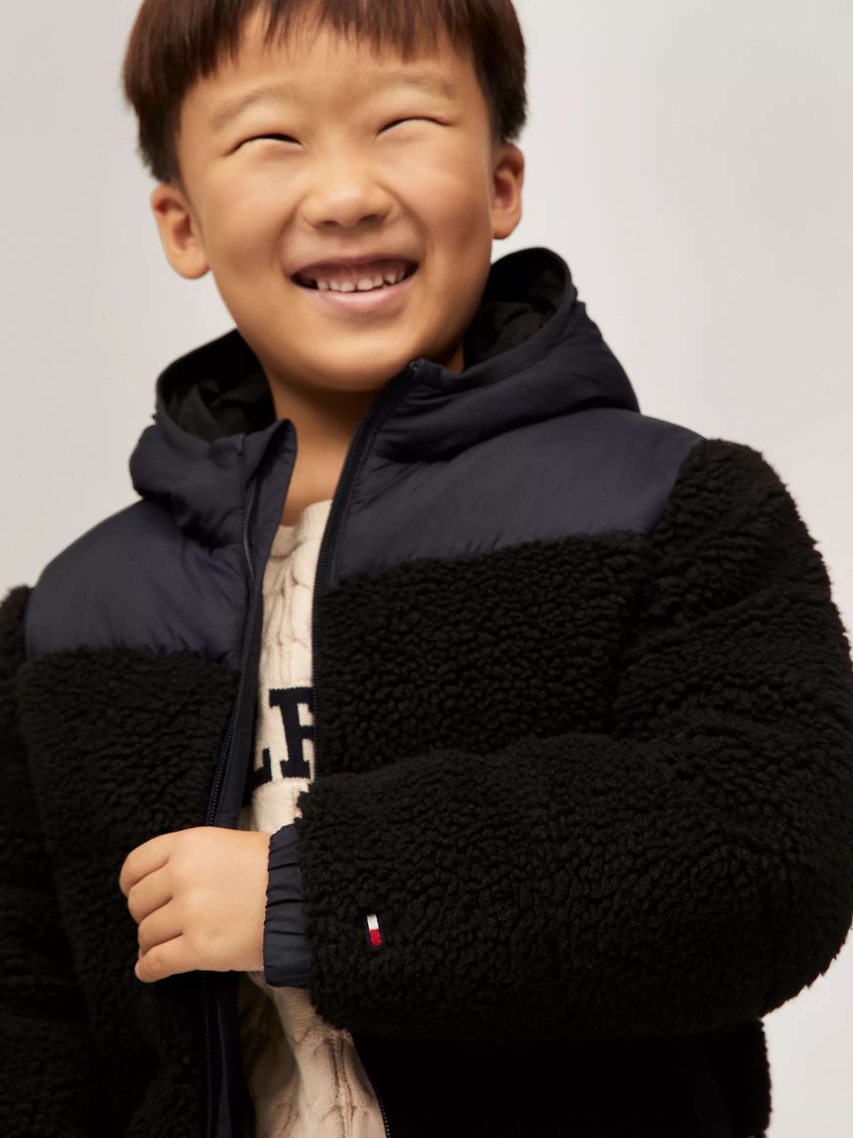 Куртка для мальчика Tommy Hilfiger, Детский комбинированный пуховик с капюшоном