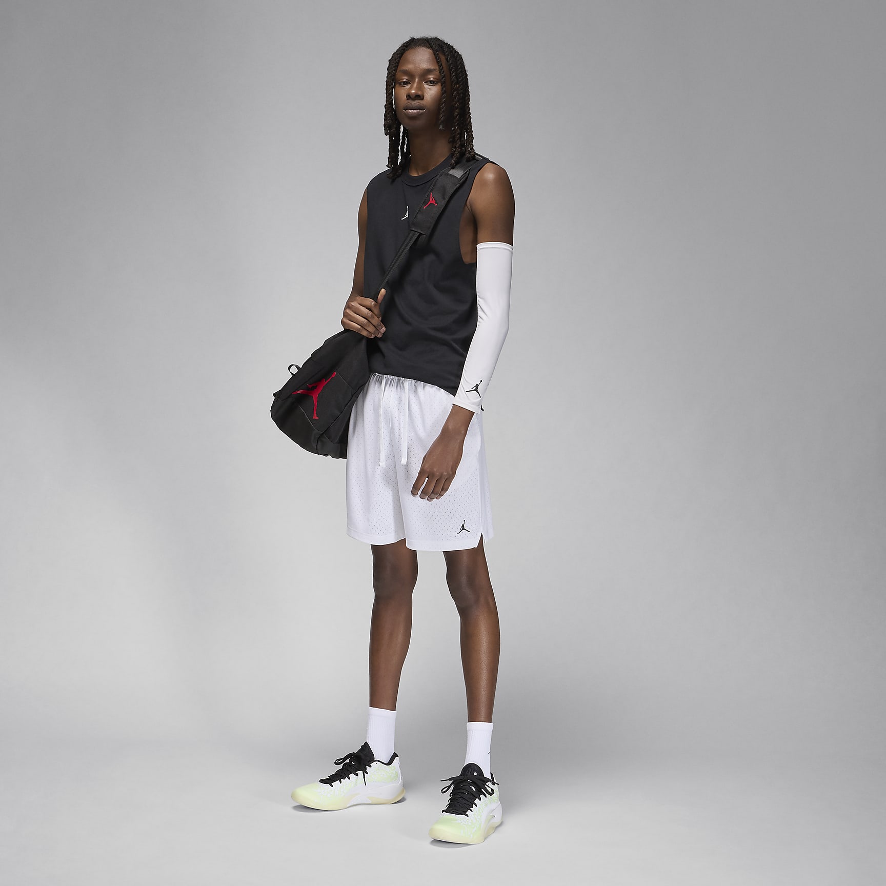 Jordan Sport Men's Dri-FIT Mesh Shorts