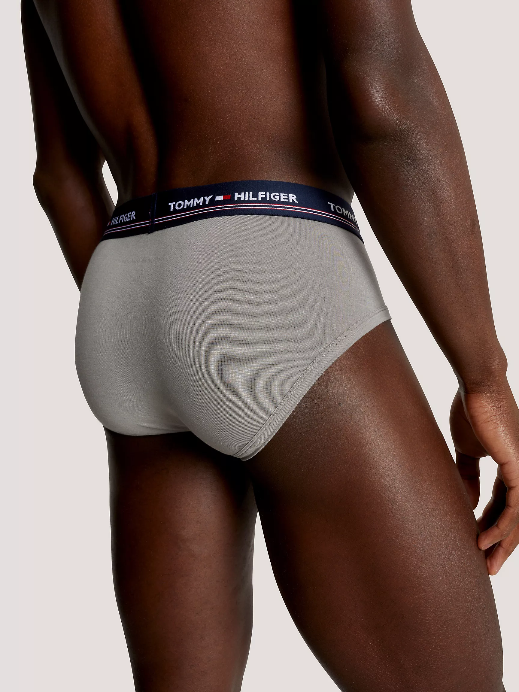 Мужское нижнее белье Tommy Hilfiger, Эластичные трусы-брифы из модала (набор 3 шт.)
