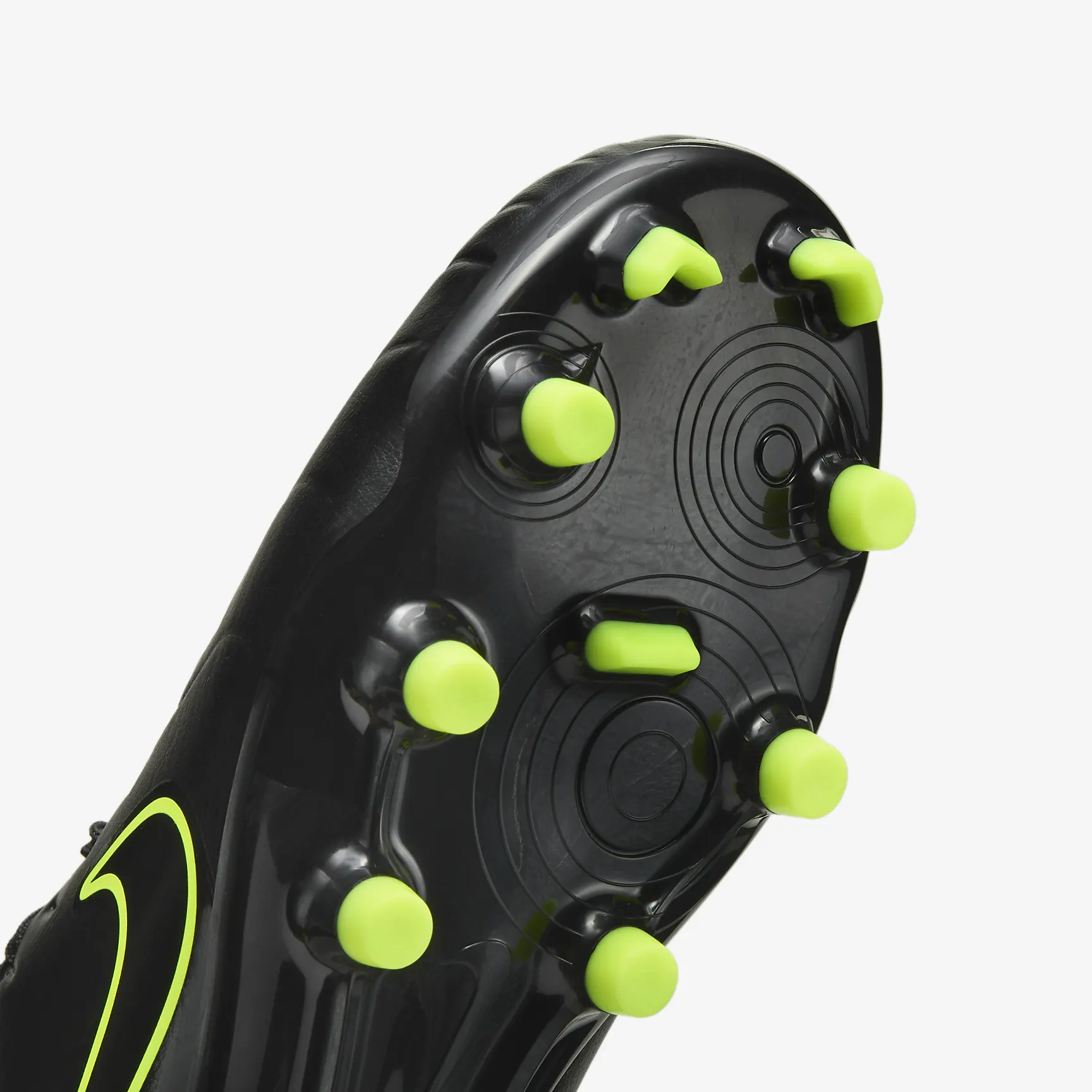 Nike Jr. Tiempo Legend 10 Club Little/Big Kids' Multi-Ground Low-Top Soccer Cleats
