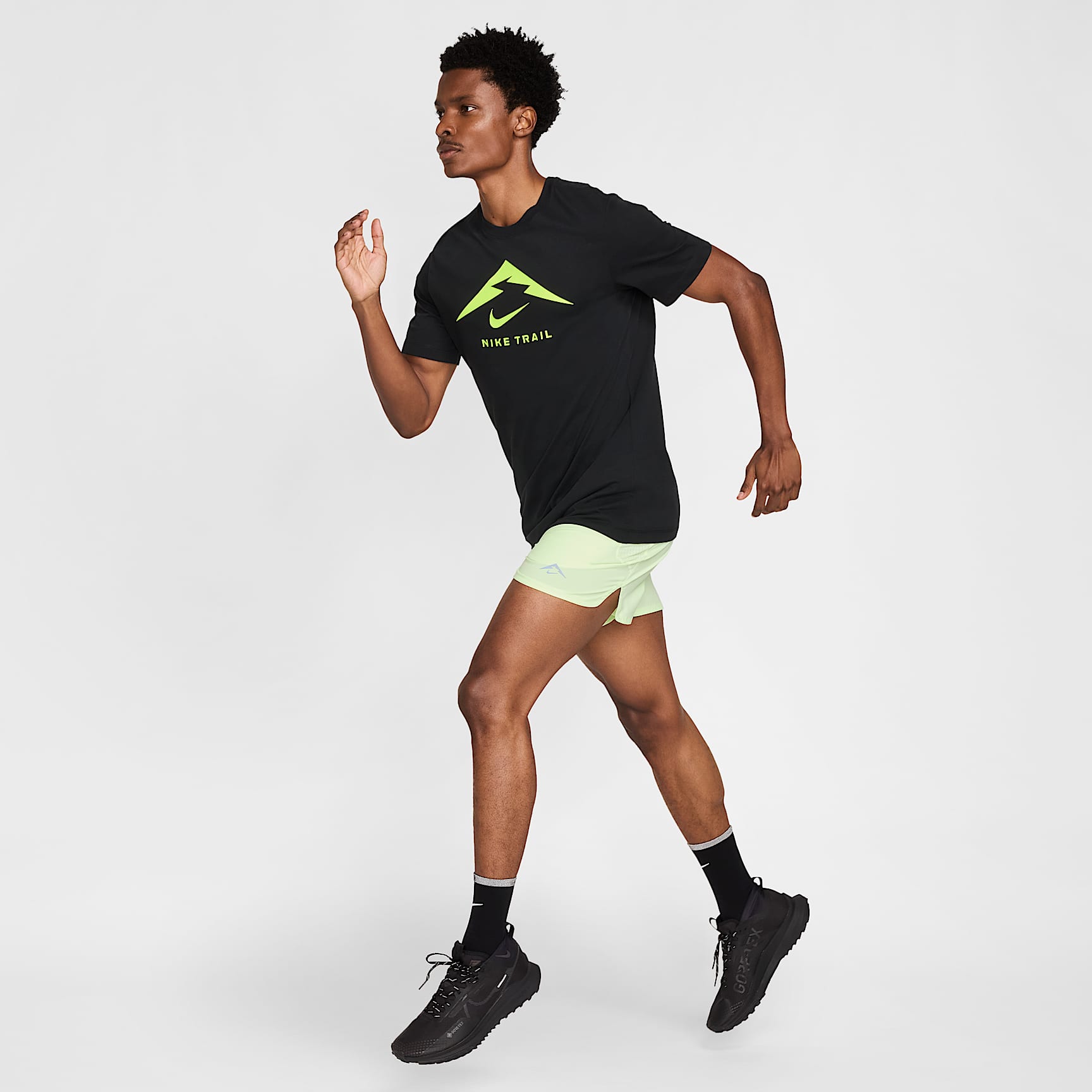 Nike Trail Men's Dri-FIT 6" Brief-Lined Running Shorts