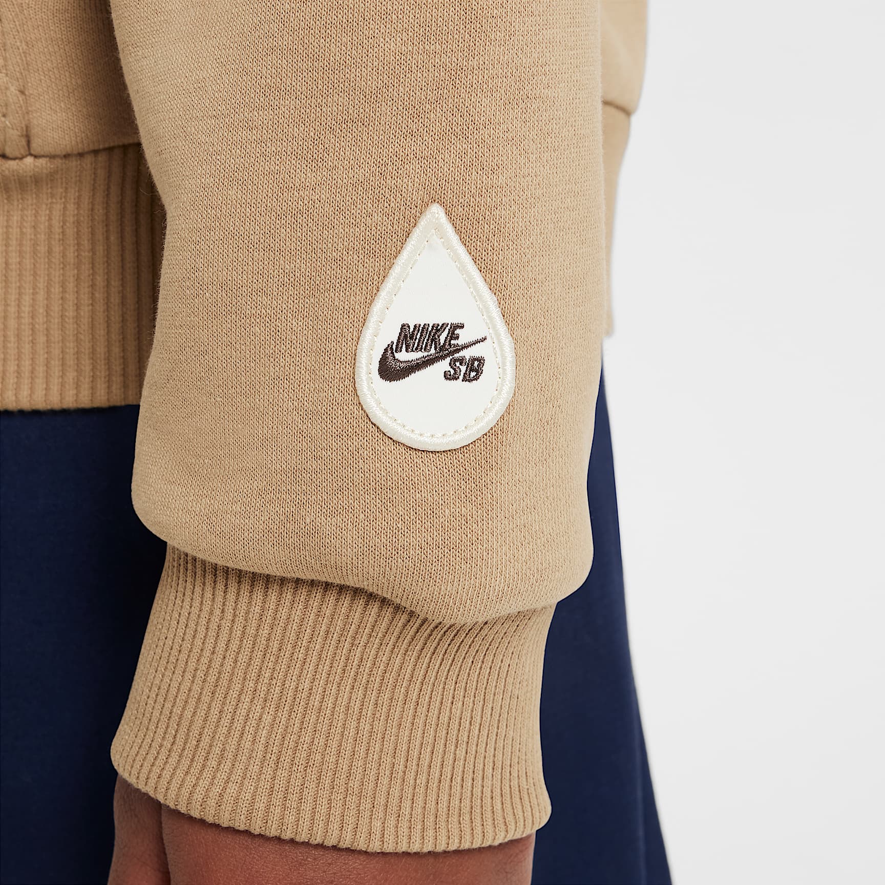Nike SB EasyOn Big Kids' Oversized Pullover Skate Hoodie