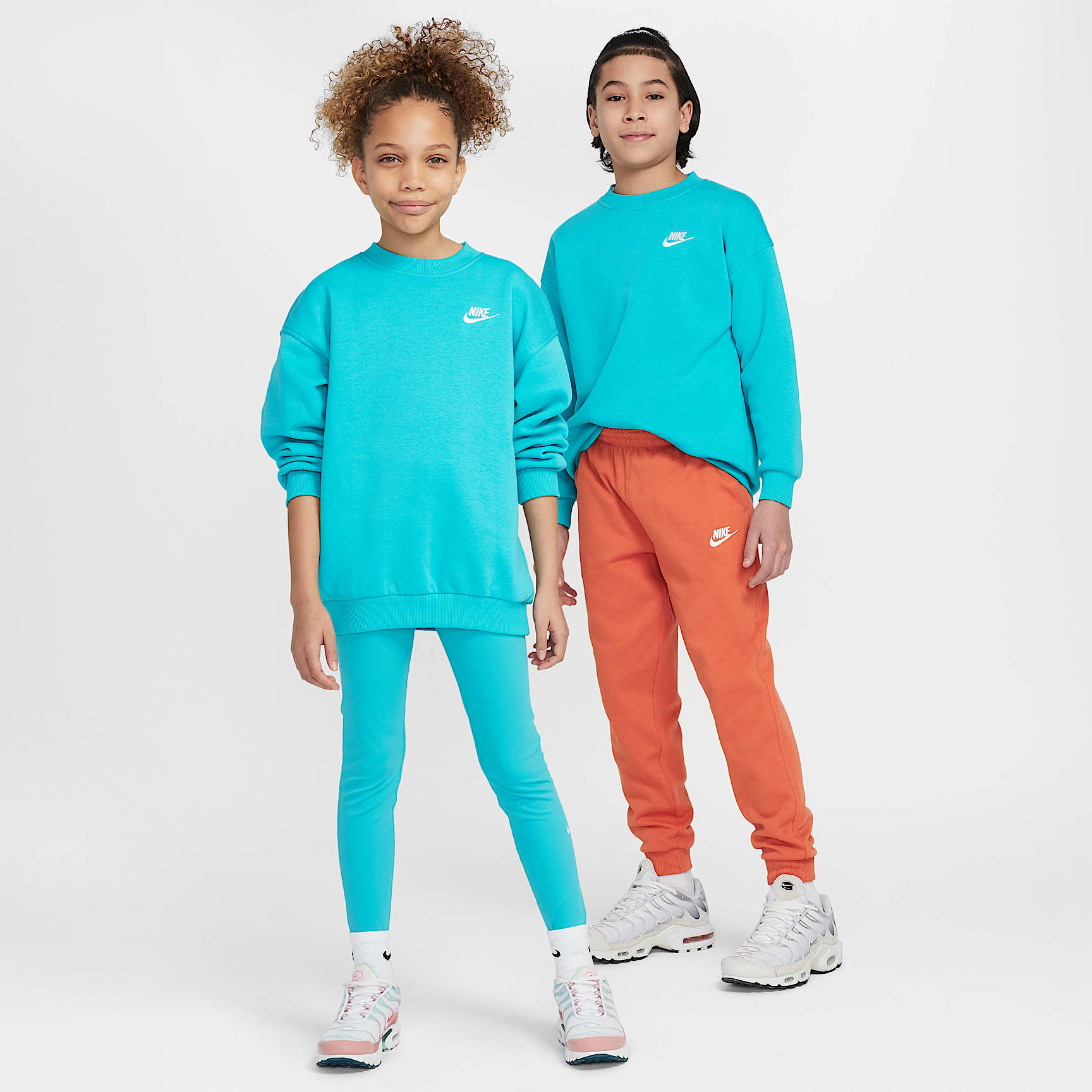 Nike Sportswear Club Fleece Big Kids' Oversized Sweatshirt