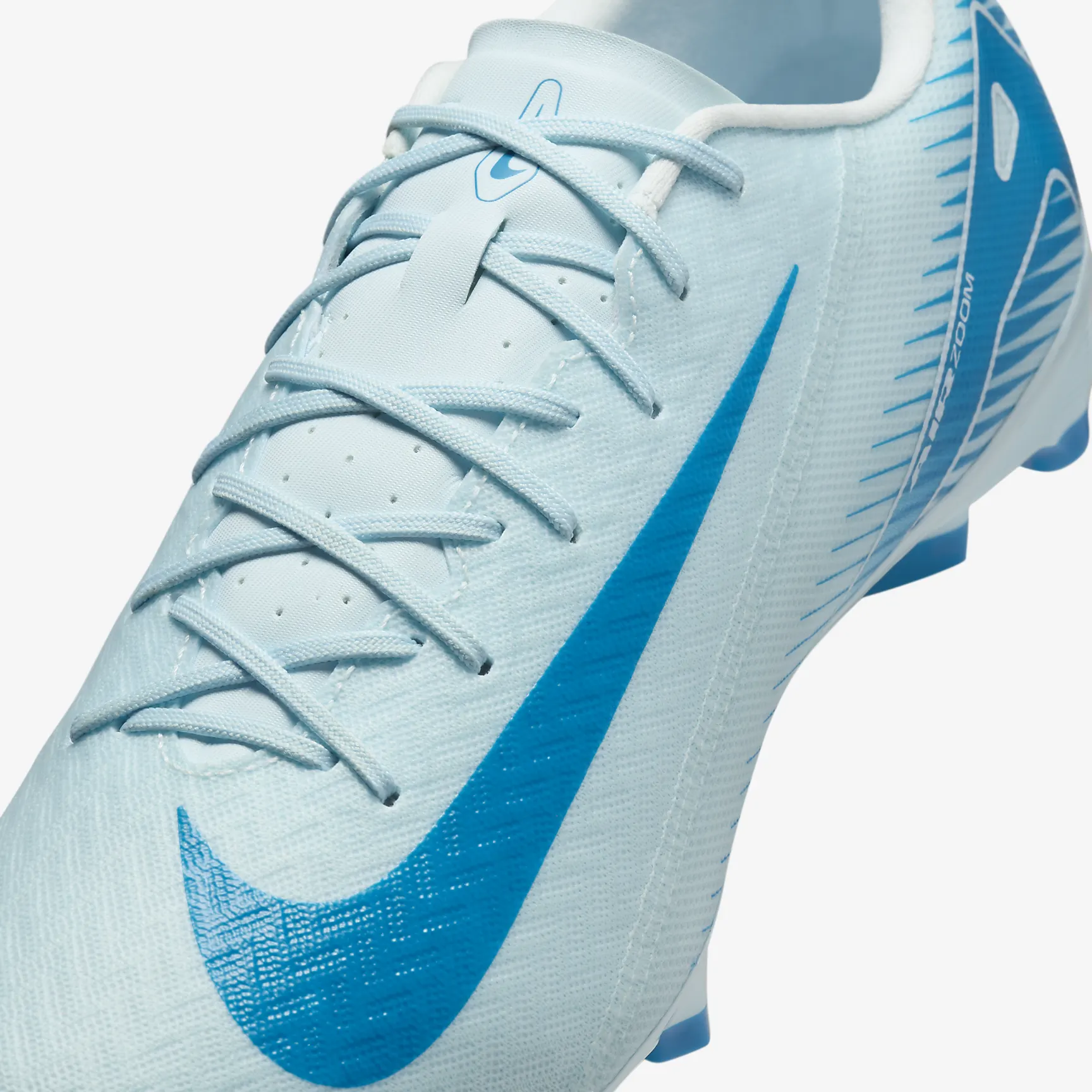 Nike Mercurial Vapor 16 Academy MG Low-Top Soccer Cleats