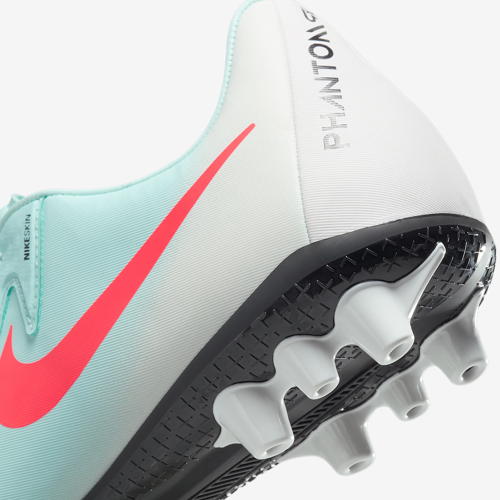 Nike Phantom GX 2 Academy AG Low-Top Soccer Cleats