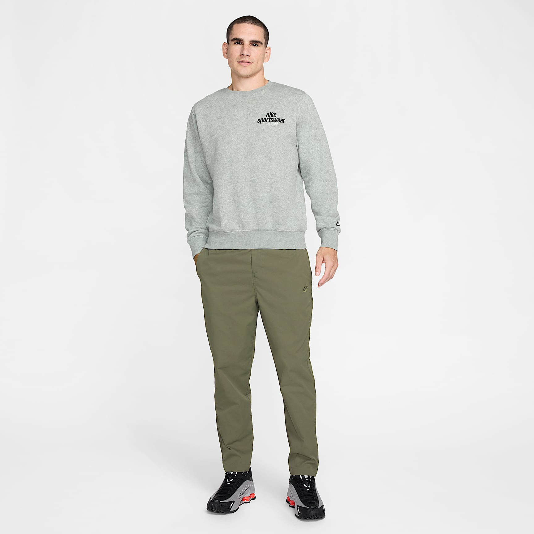 Nike Club Men's Woven Tapered Pants