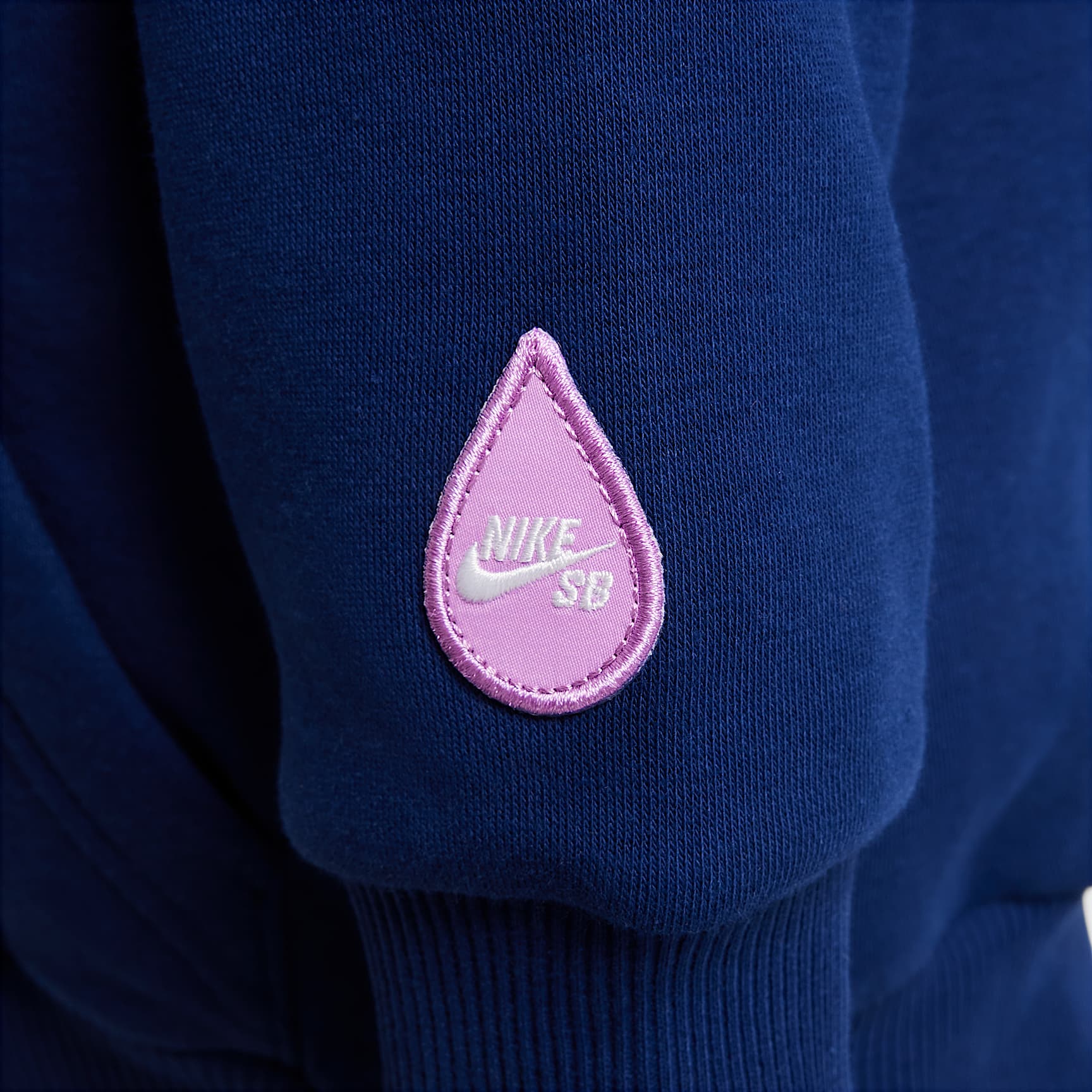 Nike SB EasyOn Big Kids' Oversized Pullover Skate Hoodie