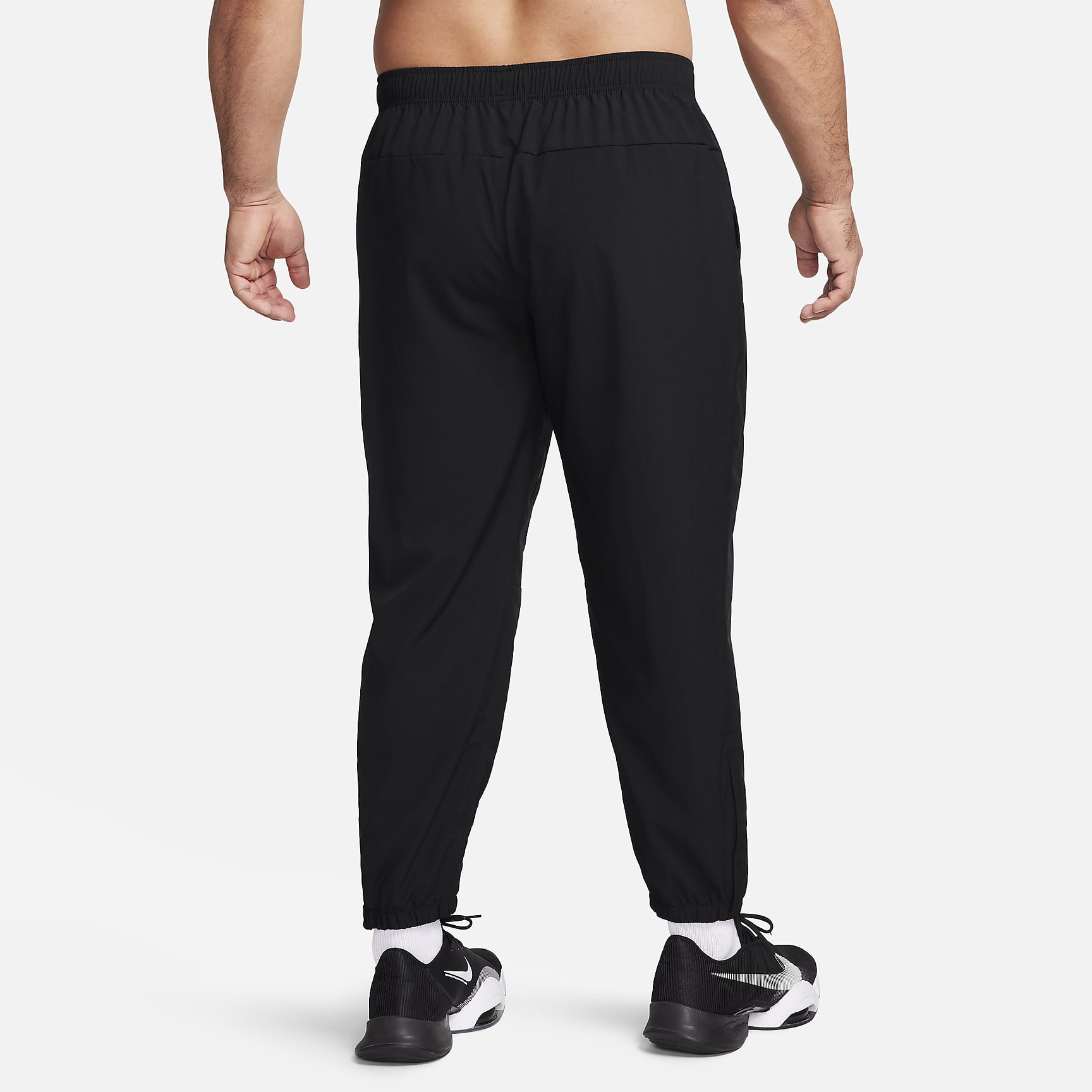 Nike Form Men's Dri-FIT Tapered Versatile Pants