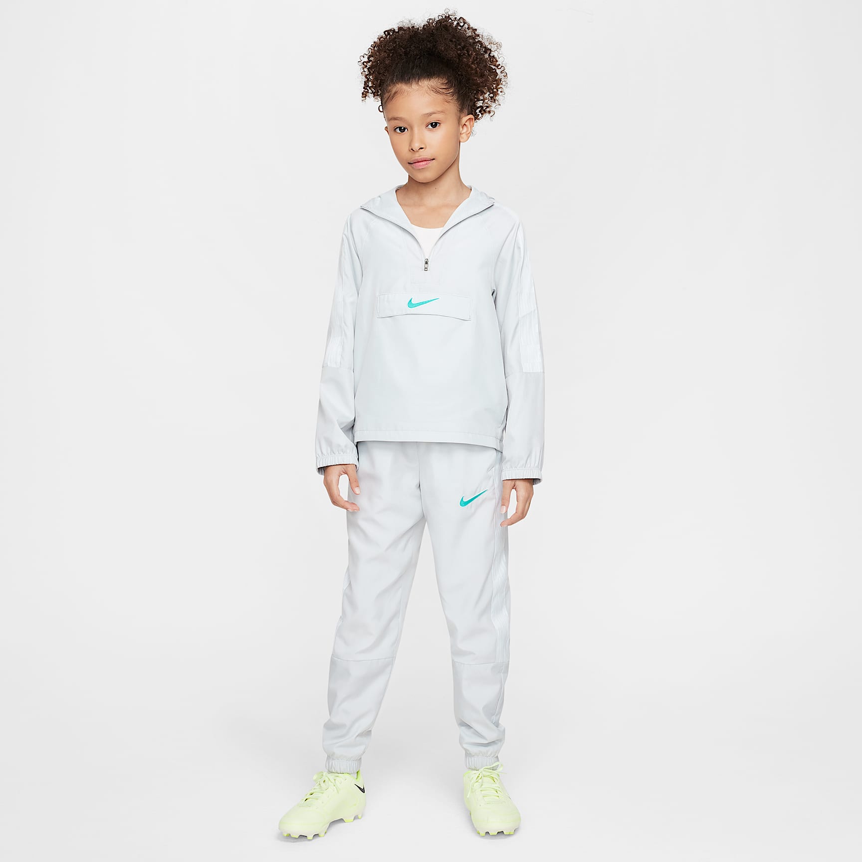 Nike Academy Big Kids' 1/2-Zip Hooded Soccer Track Jacket