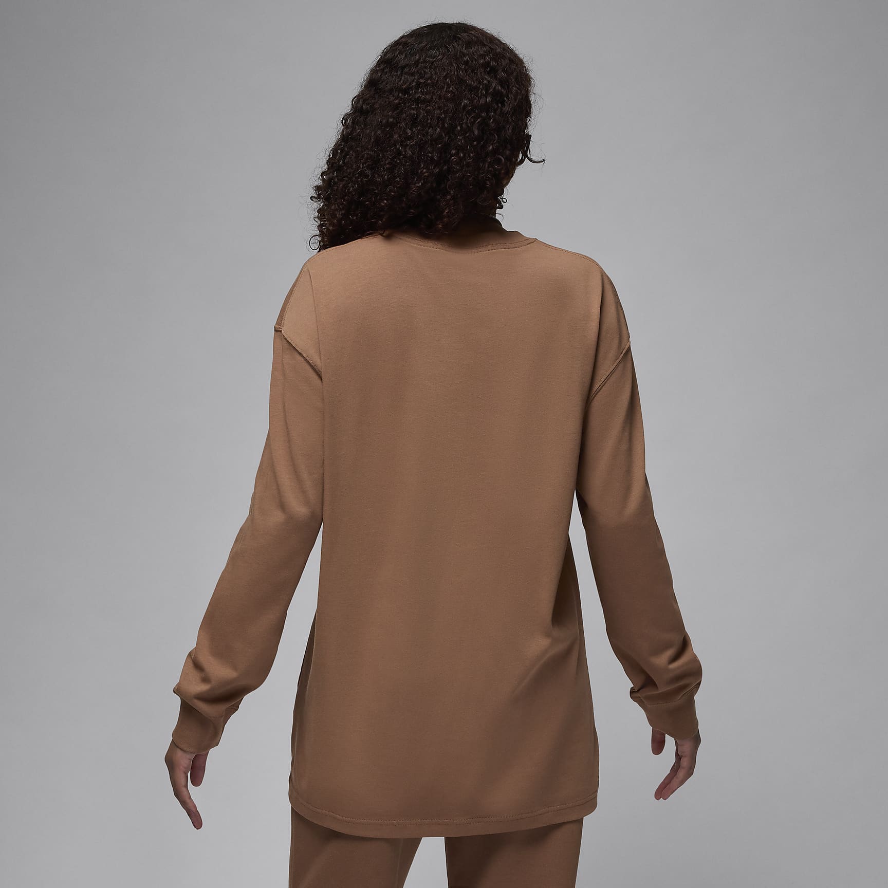 Jordan Women's Oversized Long-Sleeve T-Shirt