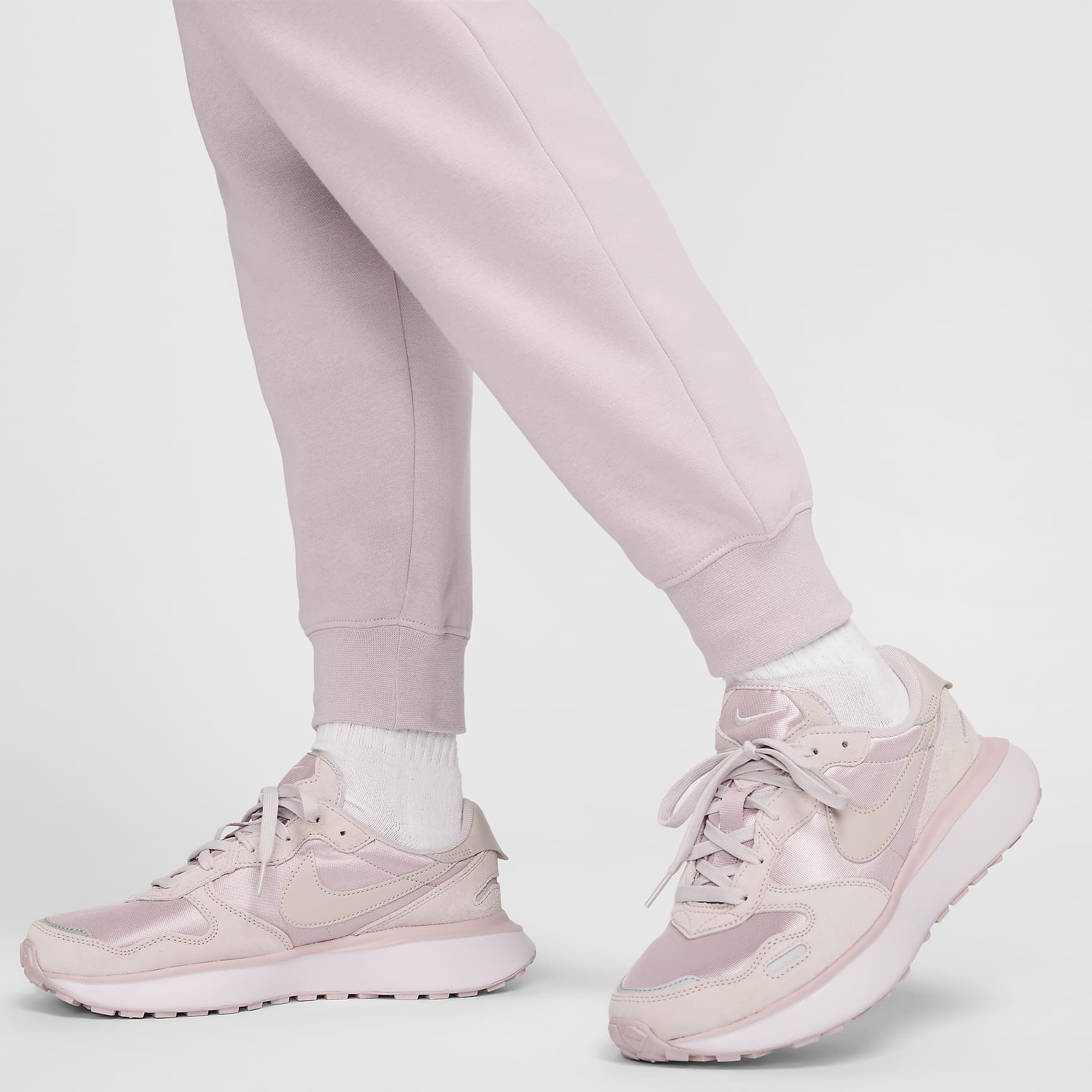 Nike Sportswear Club Fleece Women's Mid-Rise Joggers