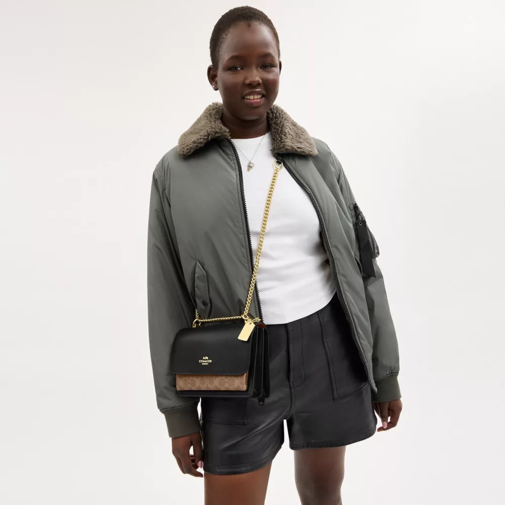 Сумка COACH Klare Crossbody Bag In Signature Canvas