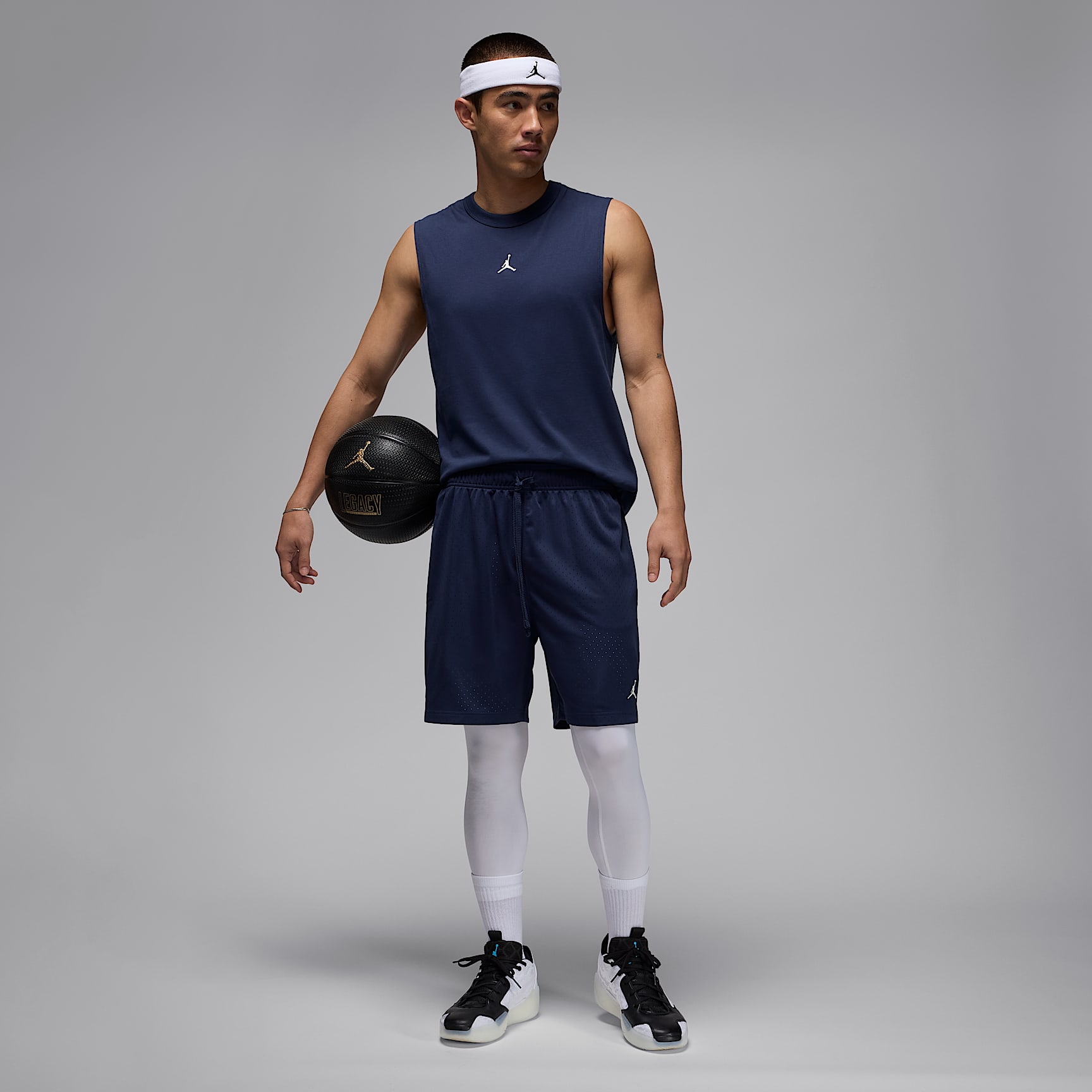 Jordan Sport Men's Dri-FIT Mesh Shorts
