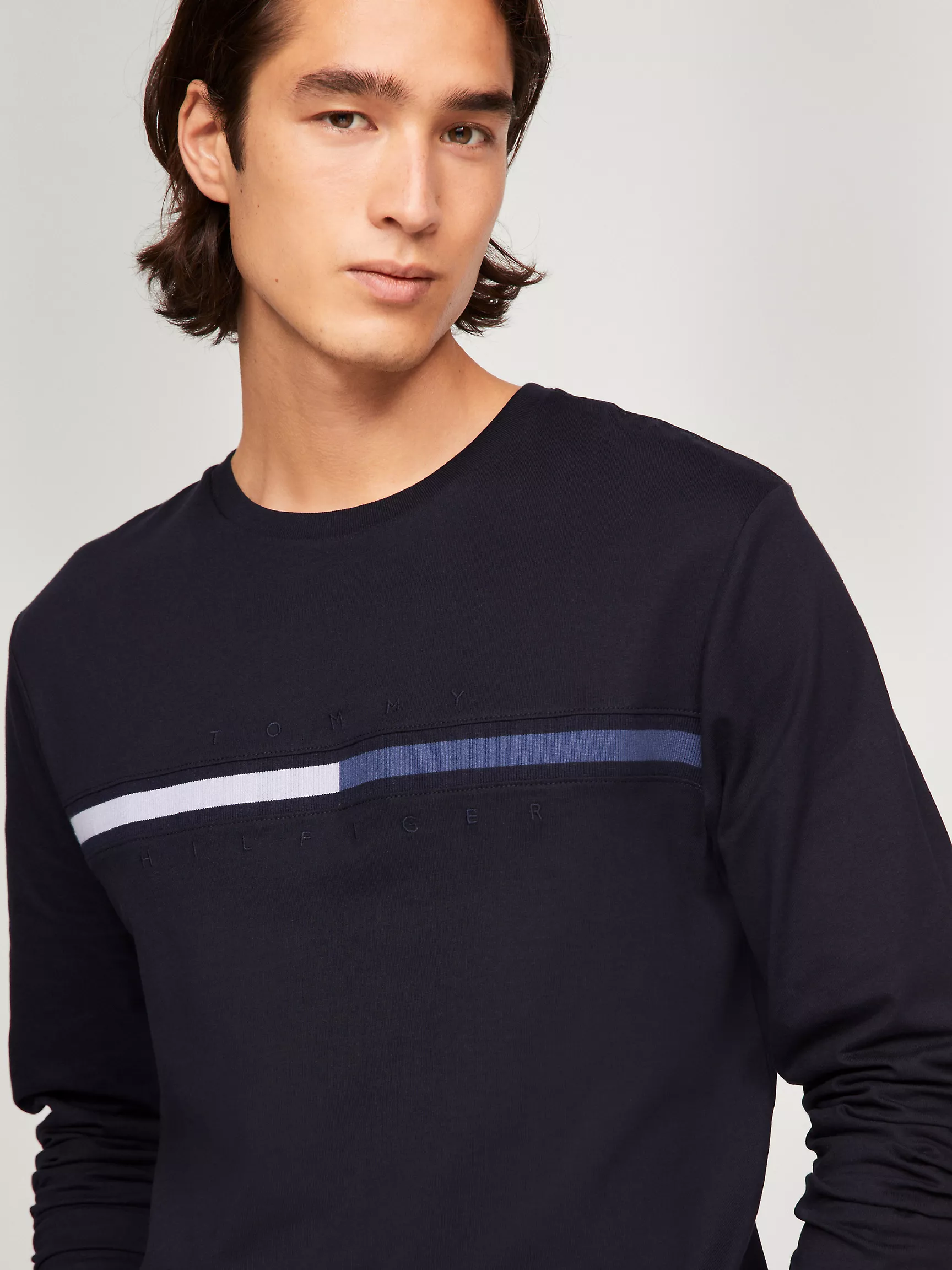 Мужская футболка Tommy Hilfiger, Футболка с длинным рукавом и тональным логотипом флага