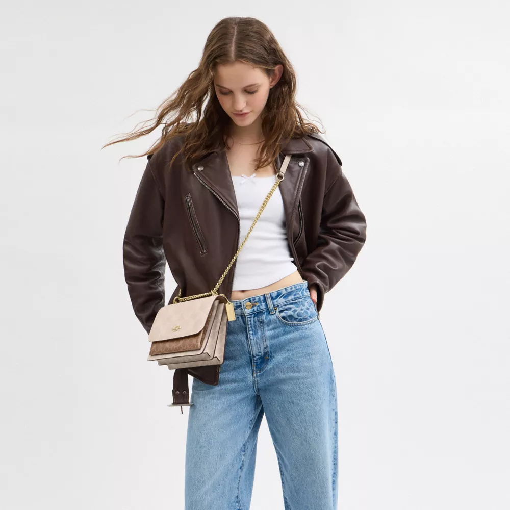 Сумка COACH Klare Crossbody Bag In Blocked Signature Canvas