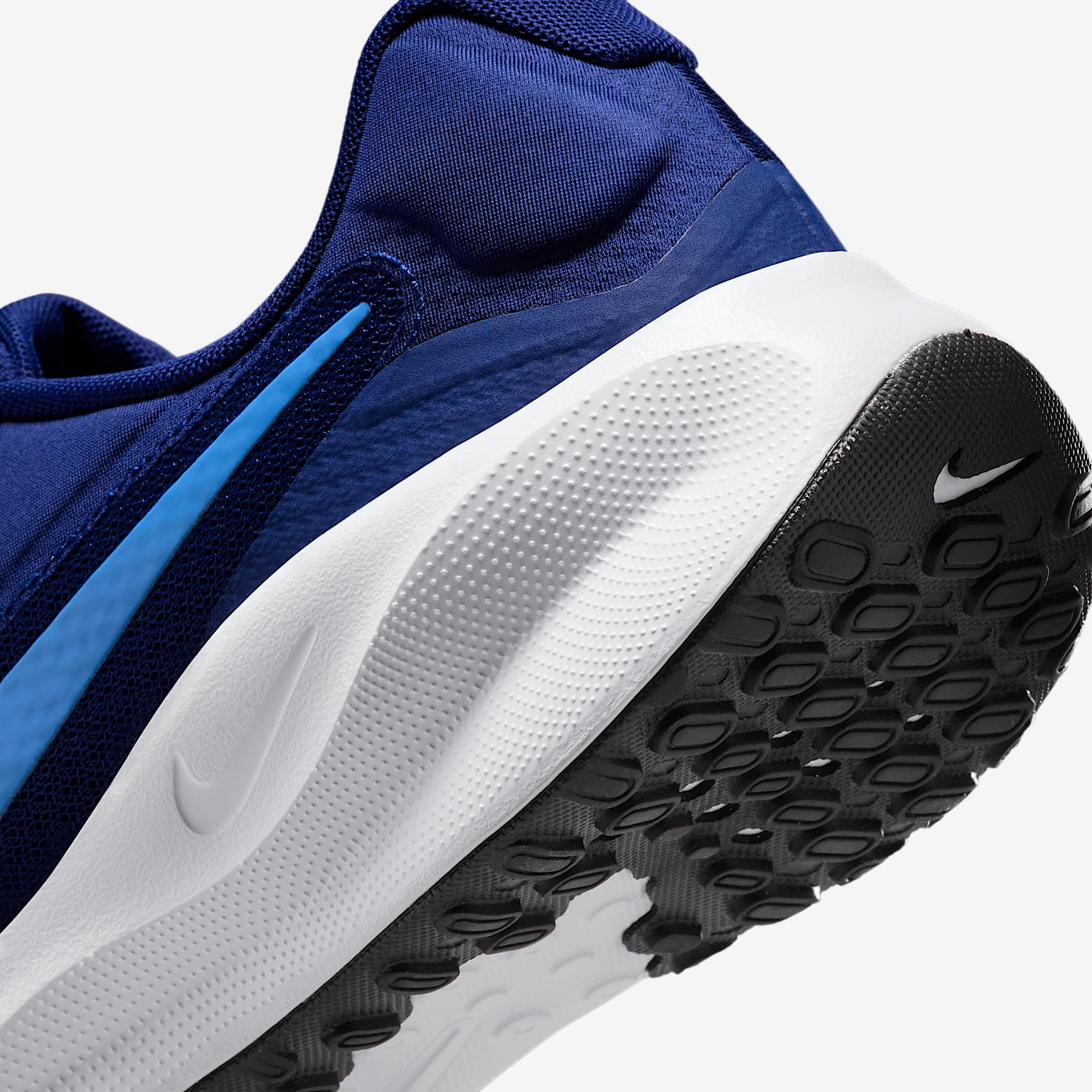Nike Revolution 7 Men's Road Running Shoes