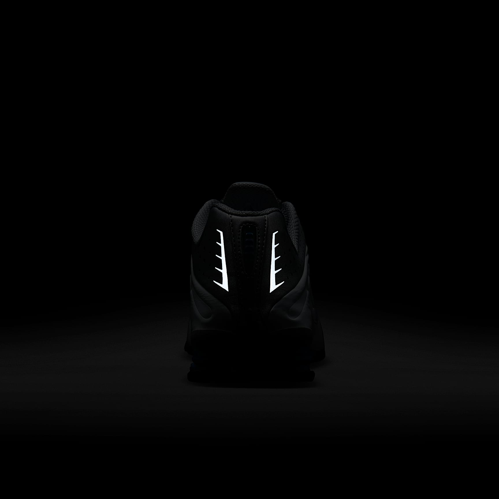 Nike Shox R4 Men's Shoes