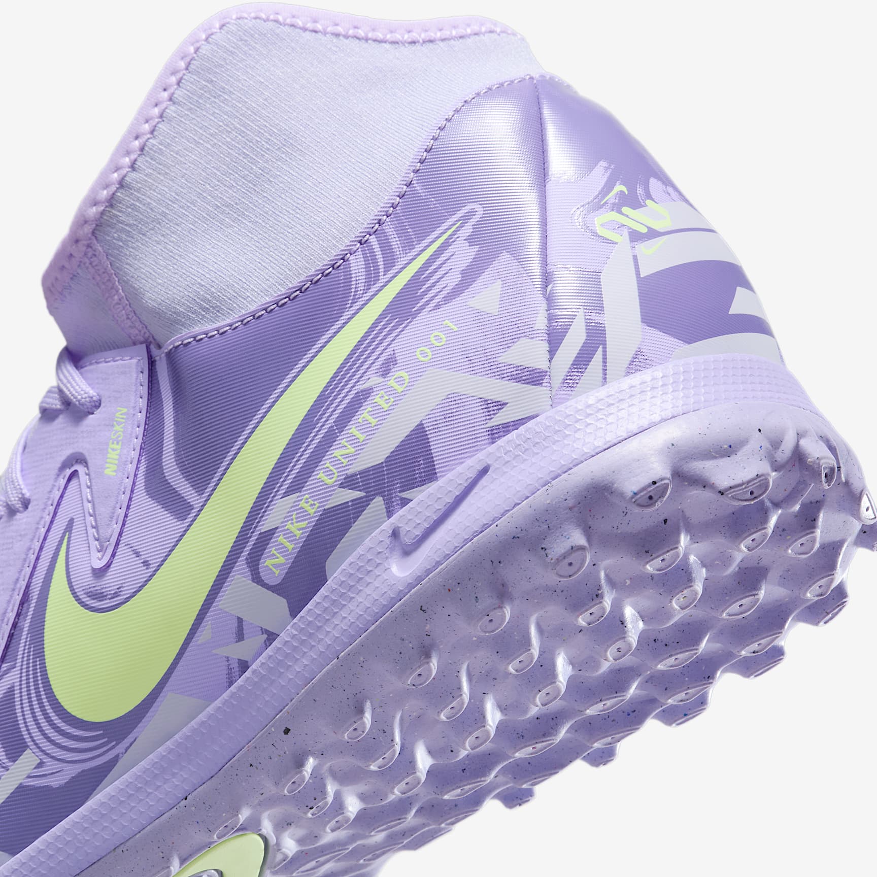 Nike United Phantom Luna 2 Academy TF High-Top Soccer Shoes