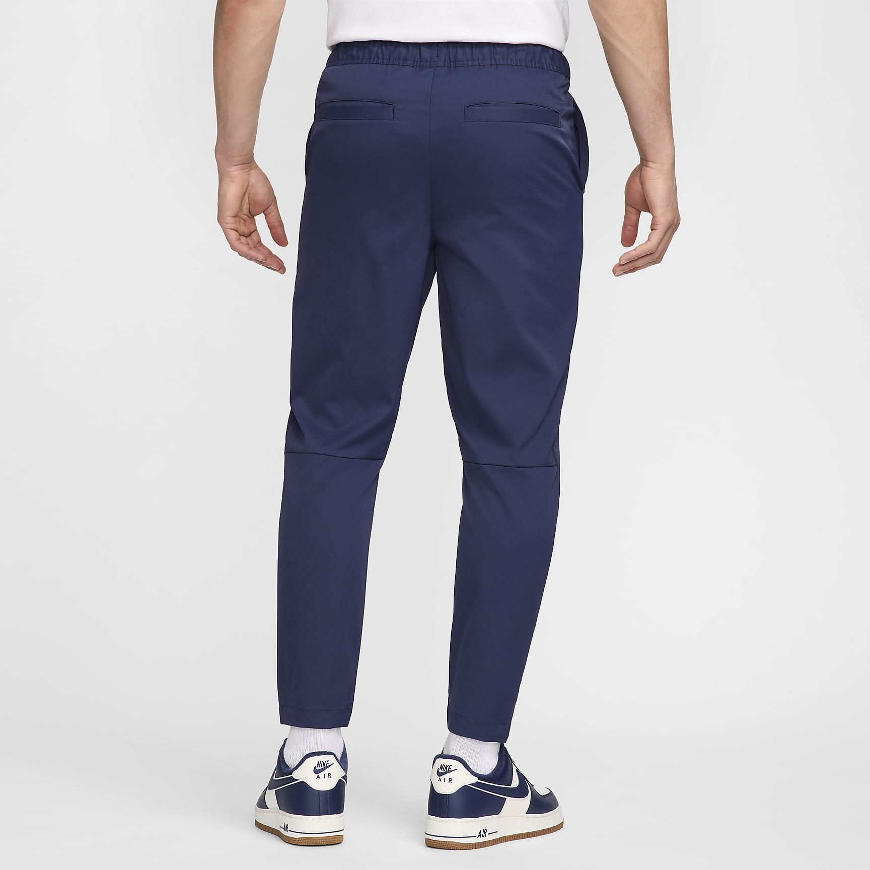 Nike Club Men's Woven Tapered Leg Pants