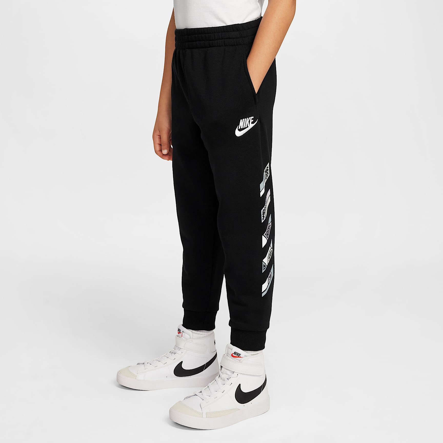 Nike Sportswear "Outside the Lines" Little Kids' French Terry Pants