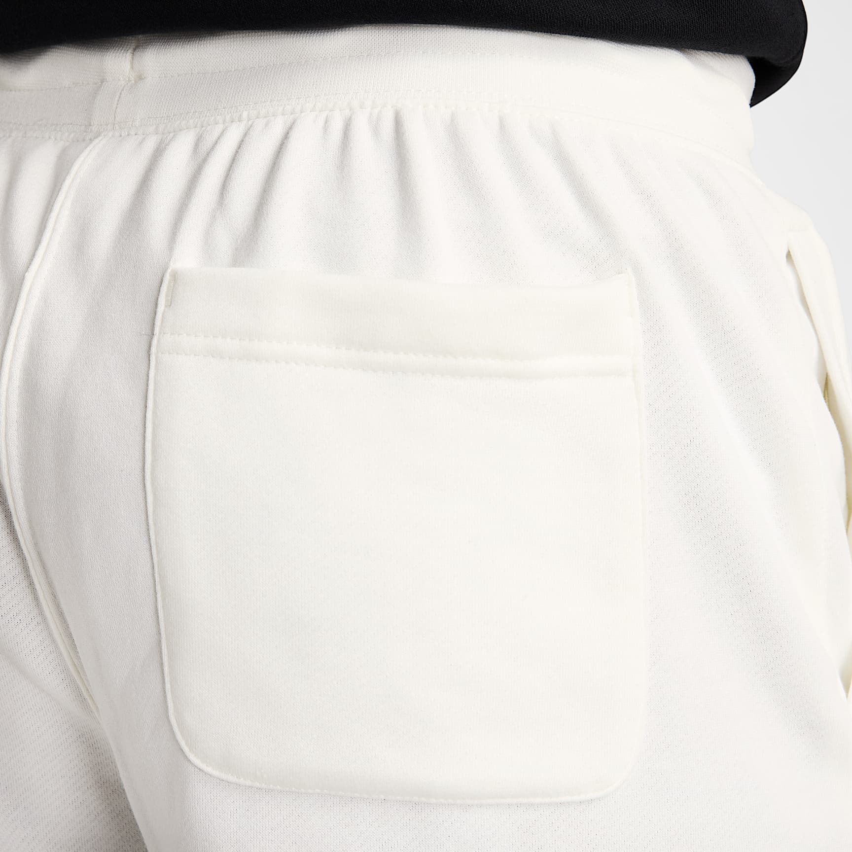 Nike Club Men's French Terry Alumni Shorts