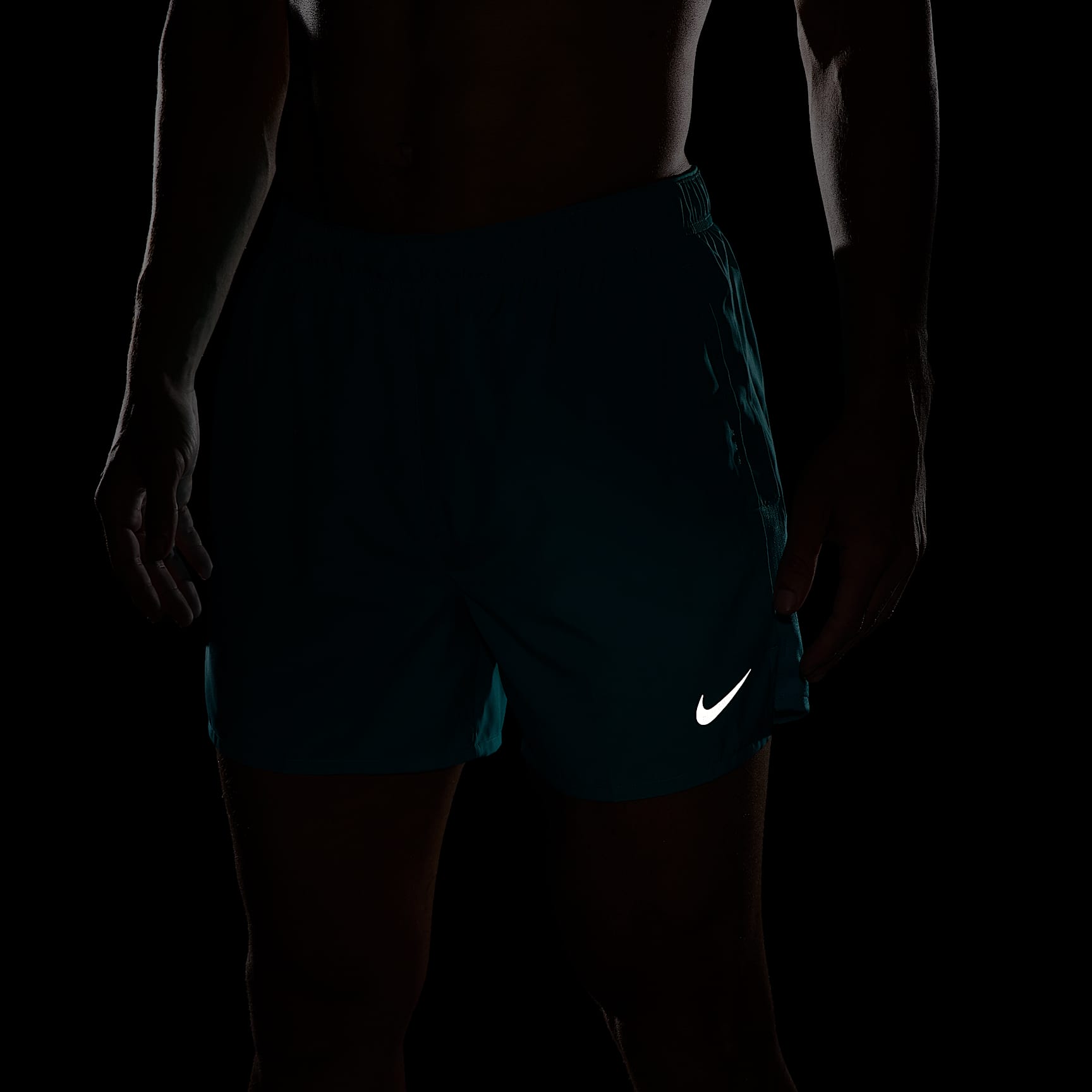 Nike Challenger Men's Dri-FIT 5" Brief-Lined Running Shorts