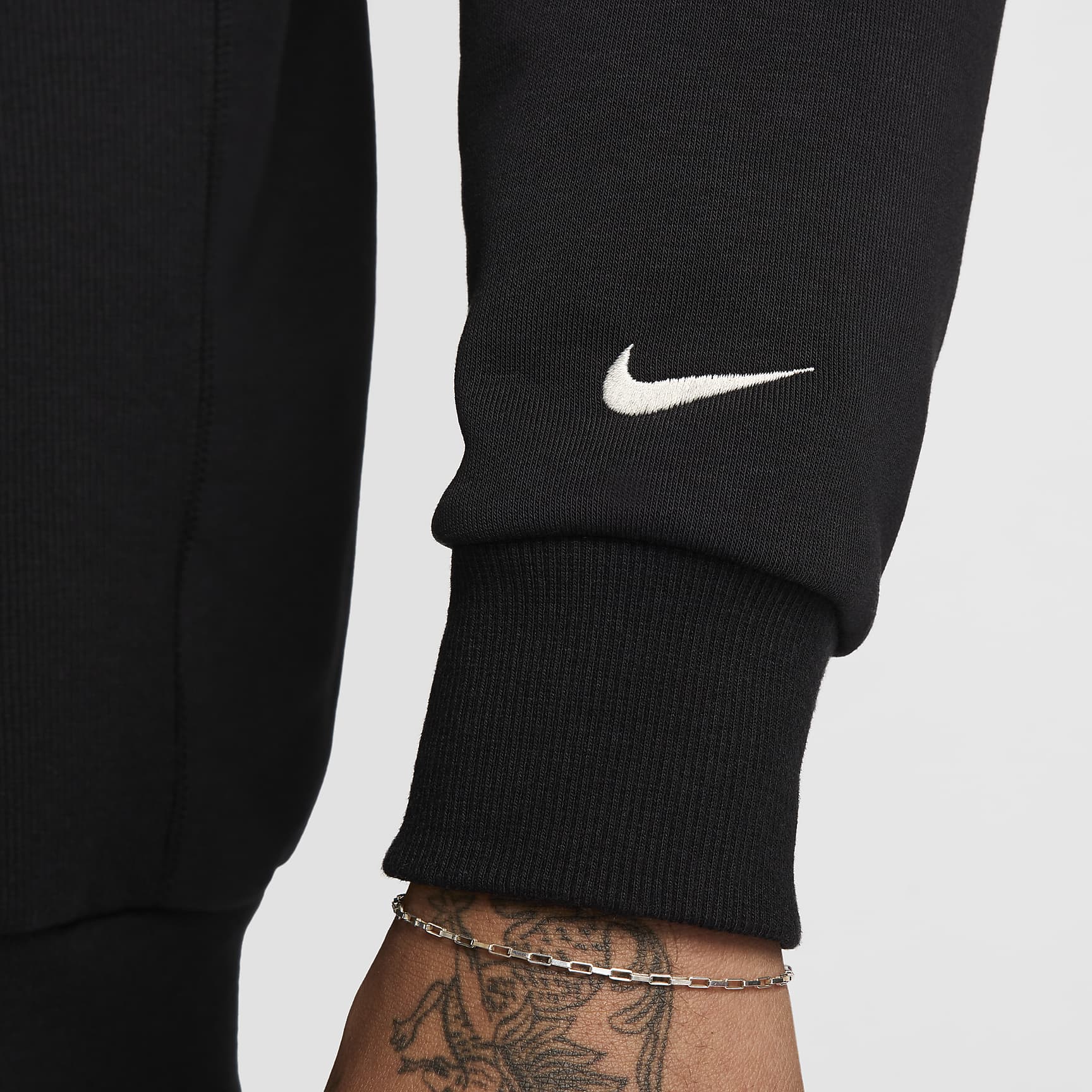 Nike Standard Issue Men's Dri-FIT Full-Zip Basketball Hoodie