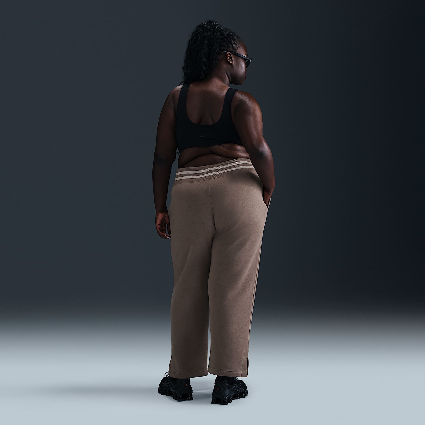 Nike Sportswear Phoenix Fleece Women's High-Waisted Wide-Leg Graphic Pants (Plus Size)