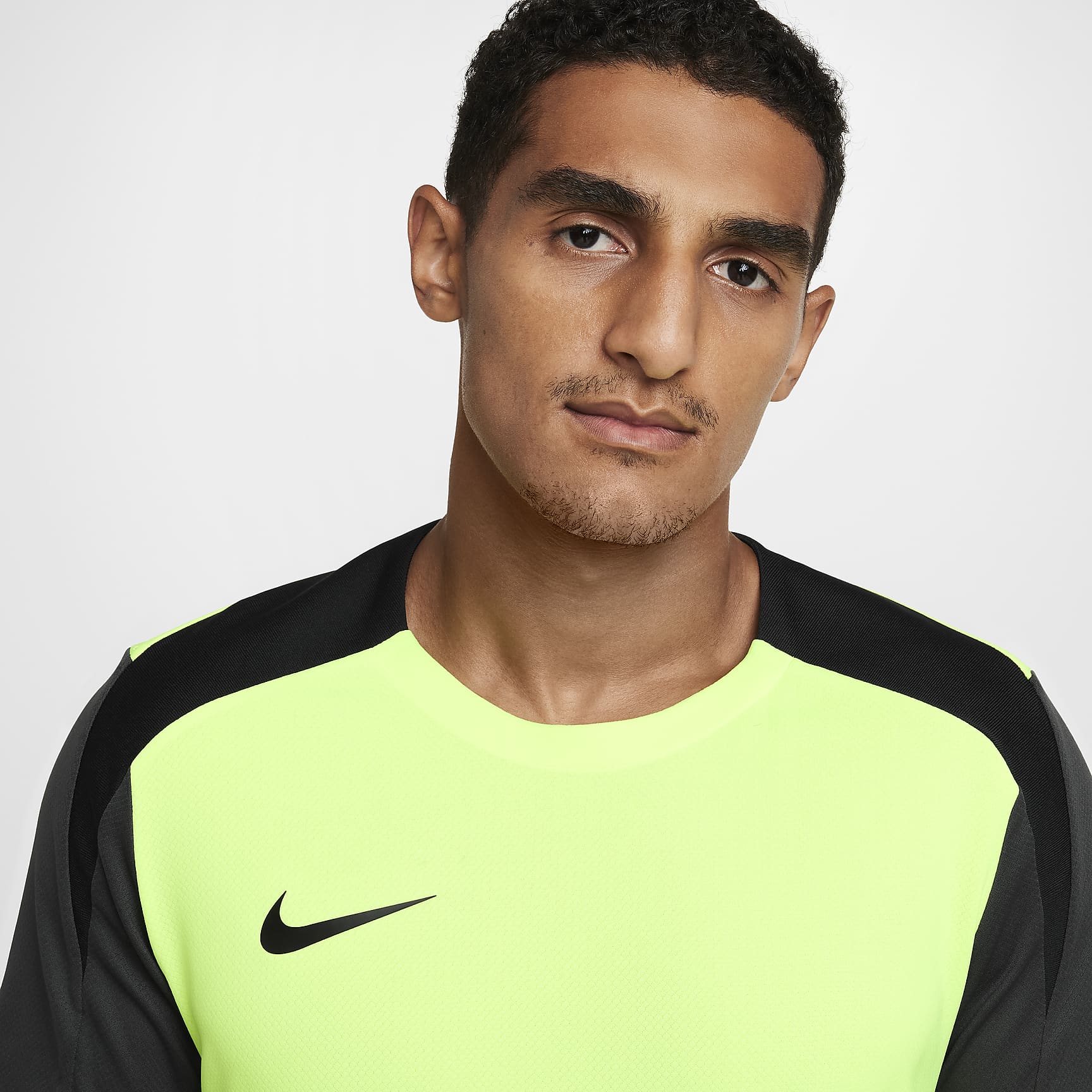 Nike Strike Men's Dri-FIT Short-Sleeve Soccer Top