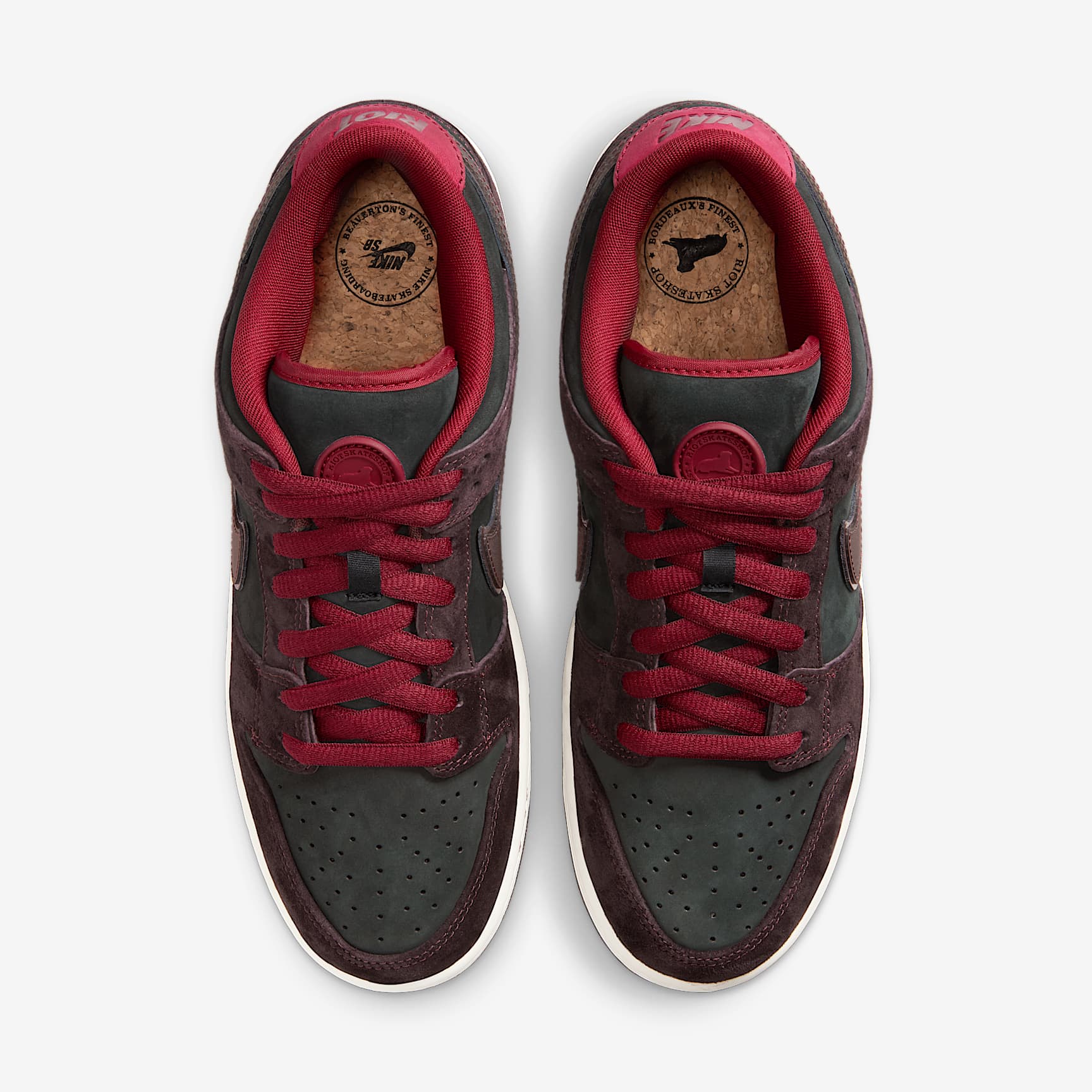 Nike SB Dunk Low Pro Skate Shoes