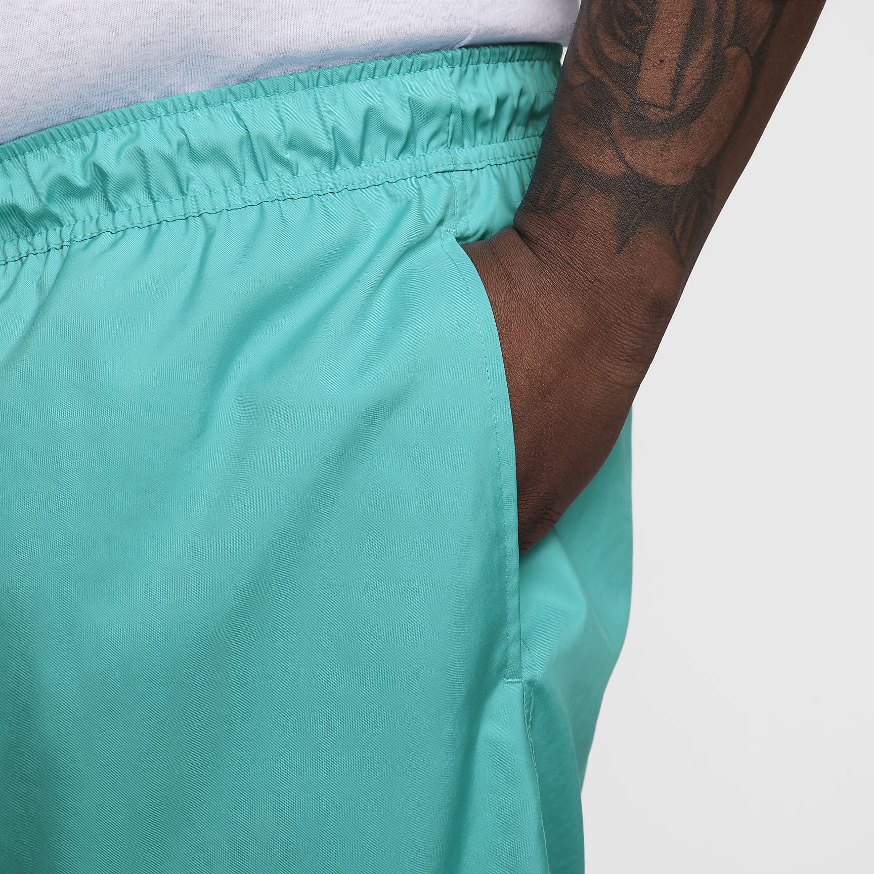 Nike Club Men's Woven Flow Shorts