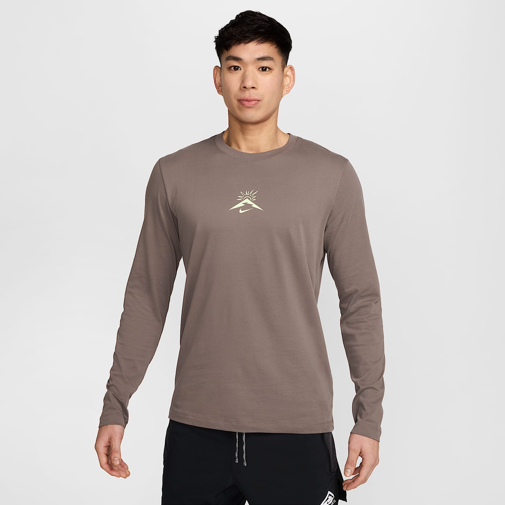 Nike Trail Men's Dri-FIT Long-Sleeve Running T-Shirt