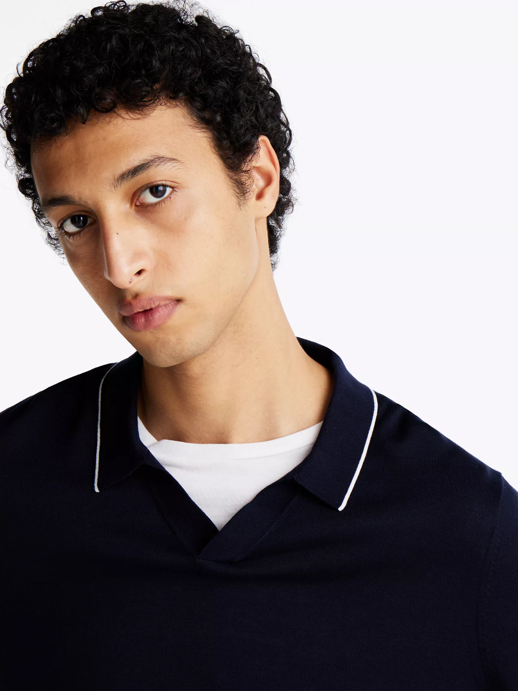 Мужское поло Tommy Hilfiger, Стандартное поло с V-образным вырезом