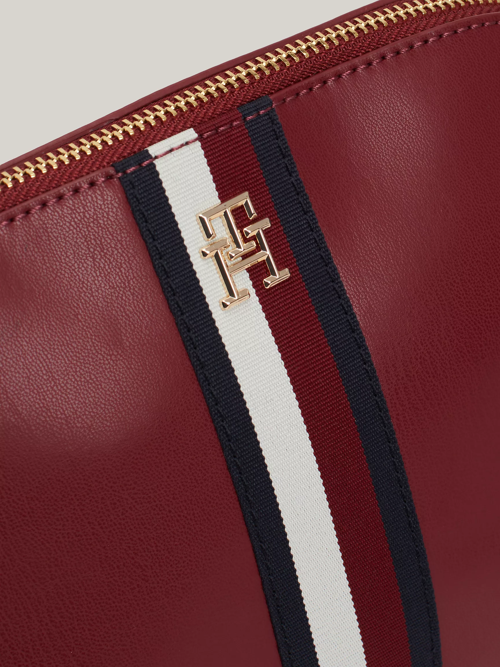 Женская сумка Tommy Hilfiger, Кроссбоди-сумка с фирменными полосками