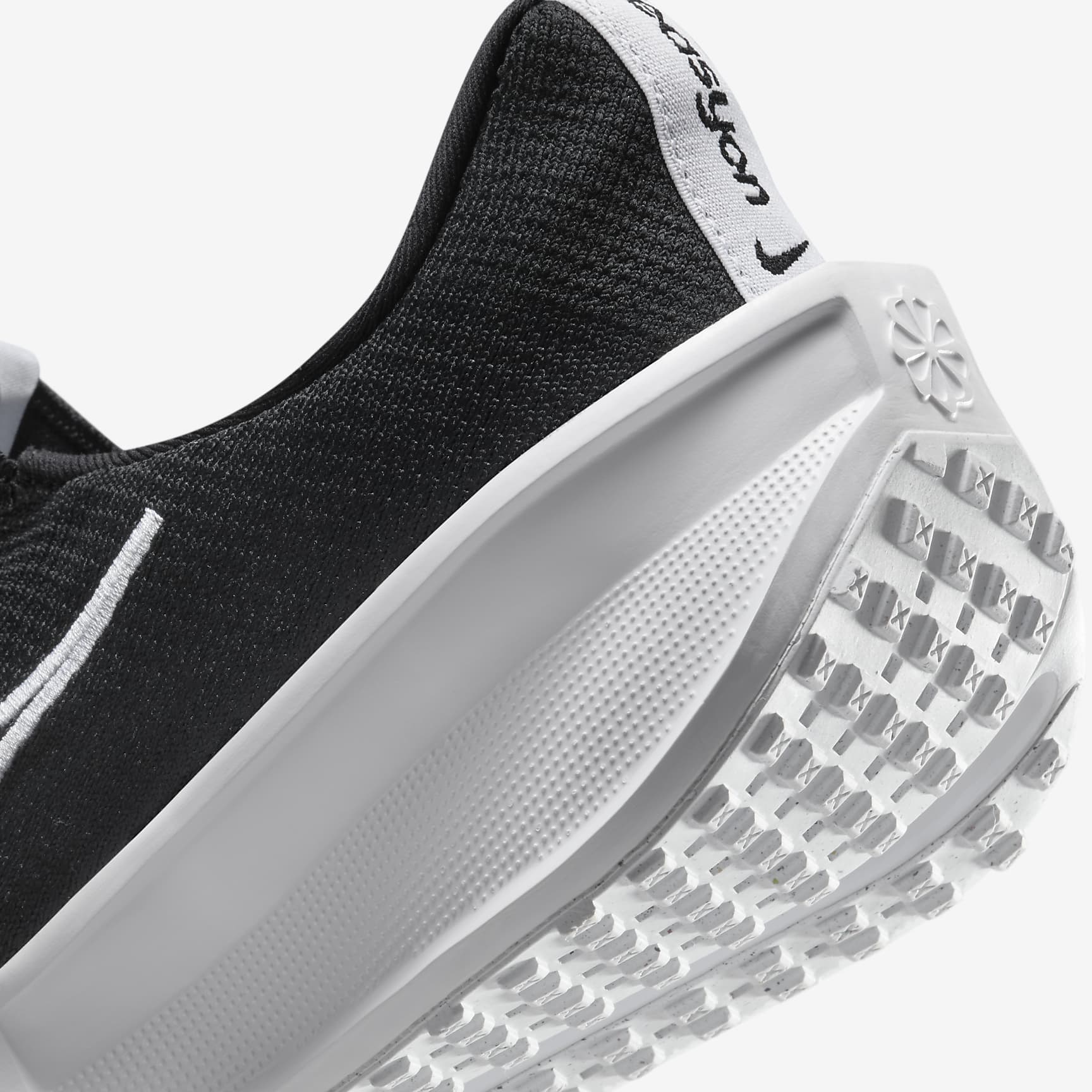 Nike Interact Run EasyOn Men's Road Running Shoes