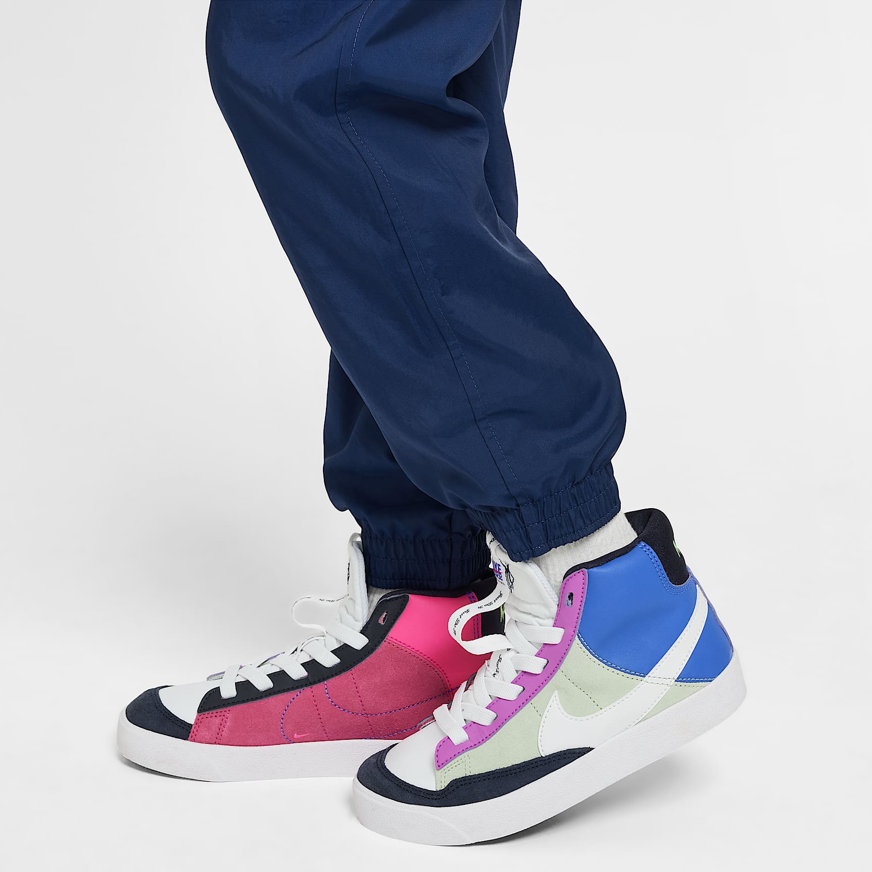 Nike Sportswear Club Big Kids' Woven Joggers