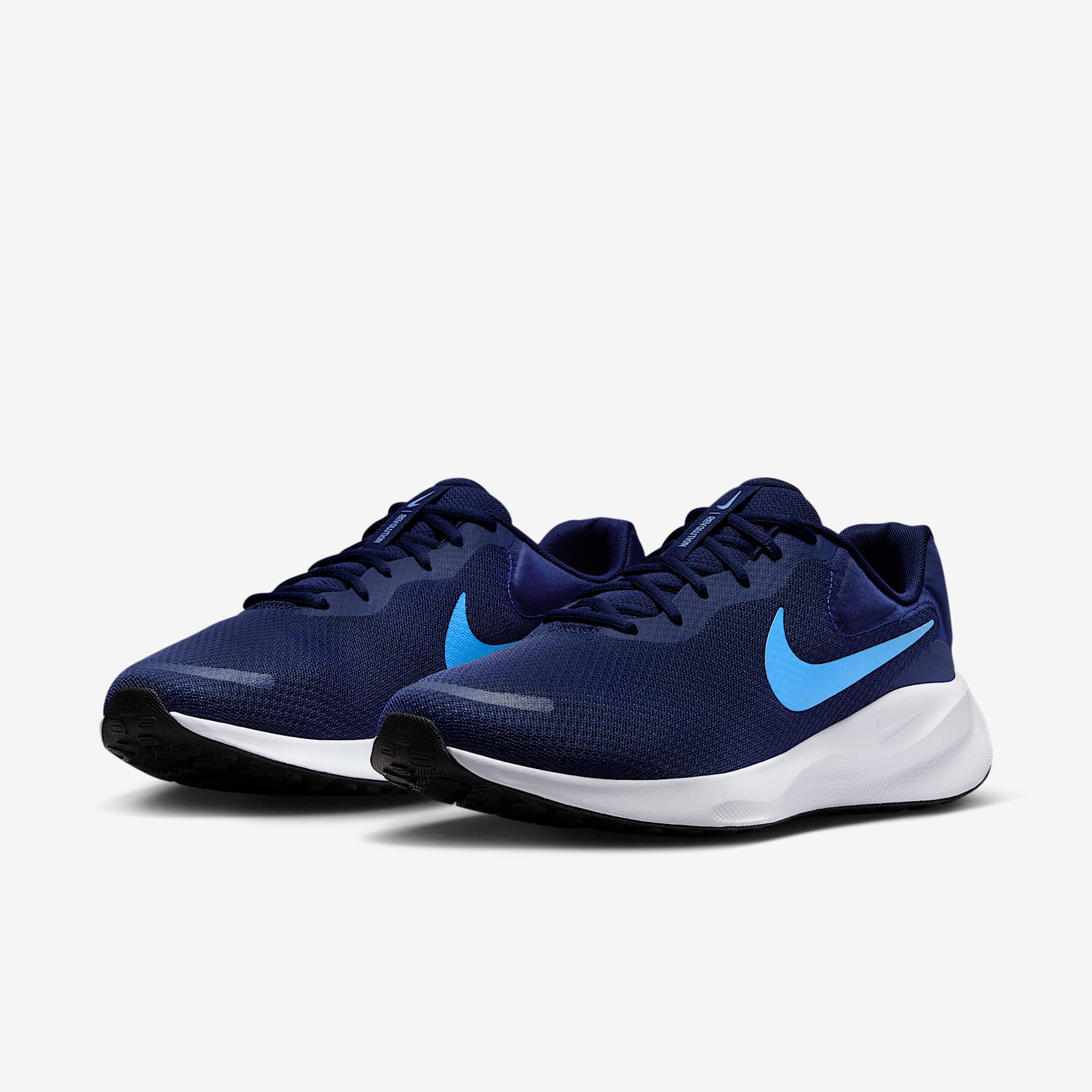 Nike Revolution 7 Men's Road Running Shoes (Extra Wide)