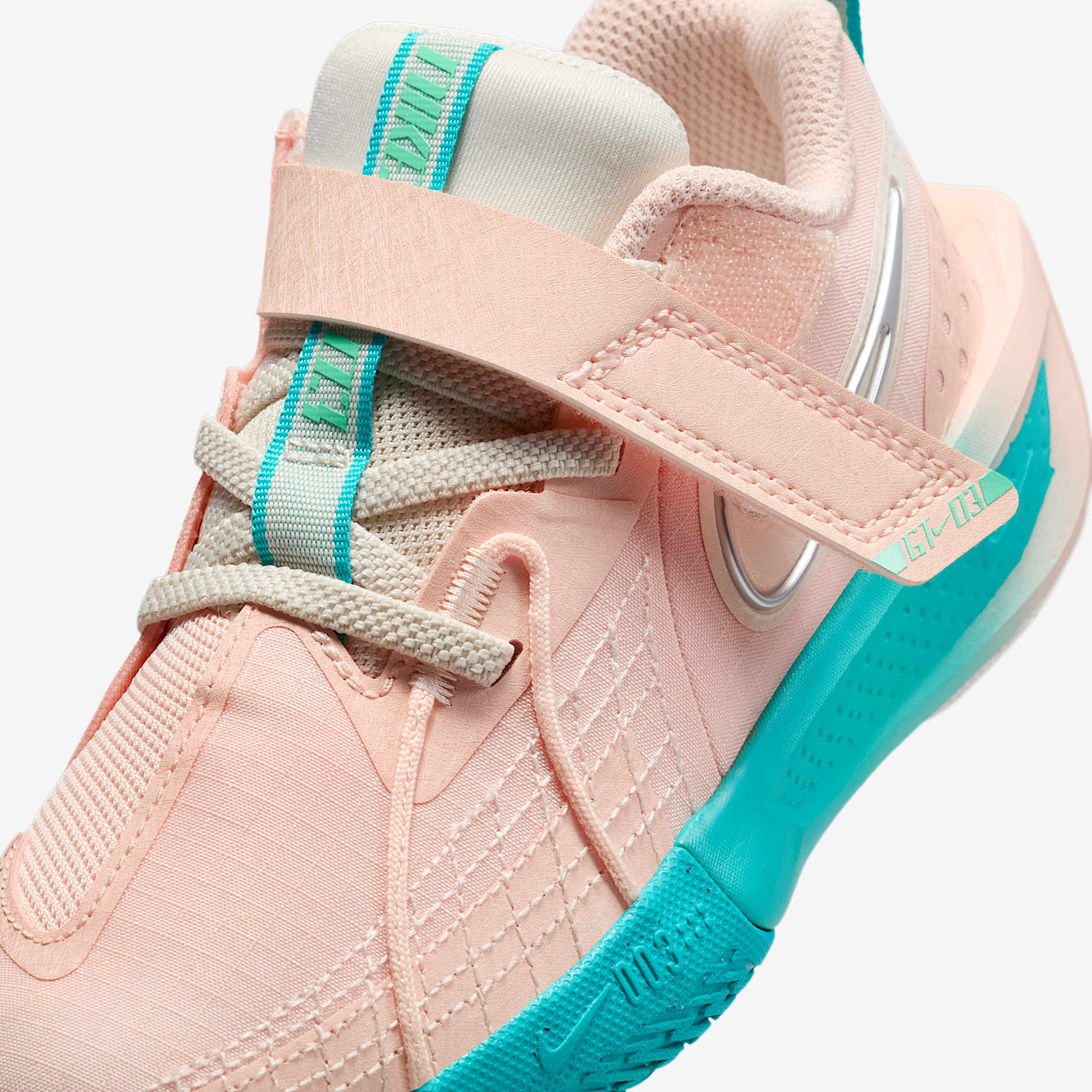 Nike G.T. Cut 3 Little Kids' Basketball Shoes